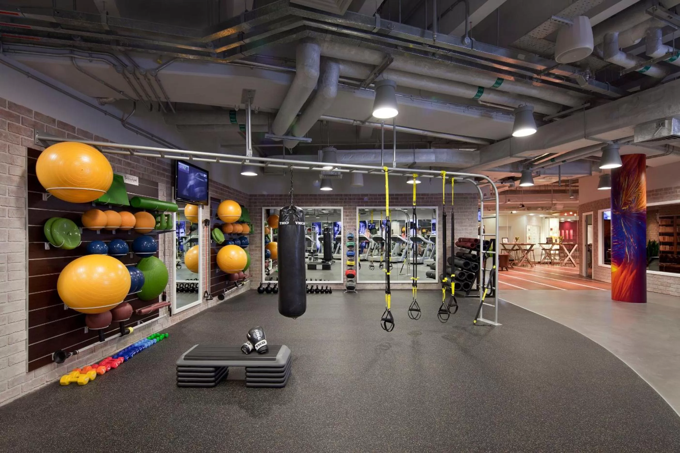 Fitness centre/facilities, Fitness Center/Facilities in Jumeirah Emirates Towers