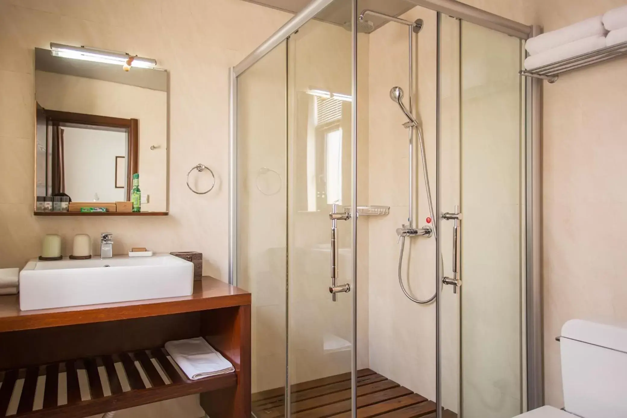 Family King Room with Bathroom in Dali Yanyuan Mountain Retreat Family King Room with Bathroom in Dali Yanyuan Mountain Retreat
