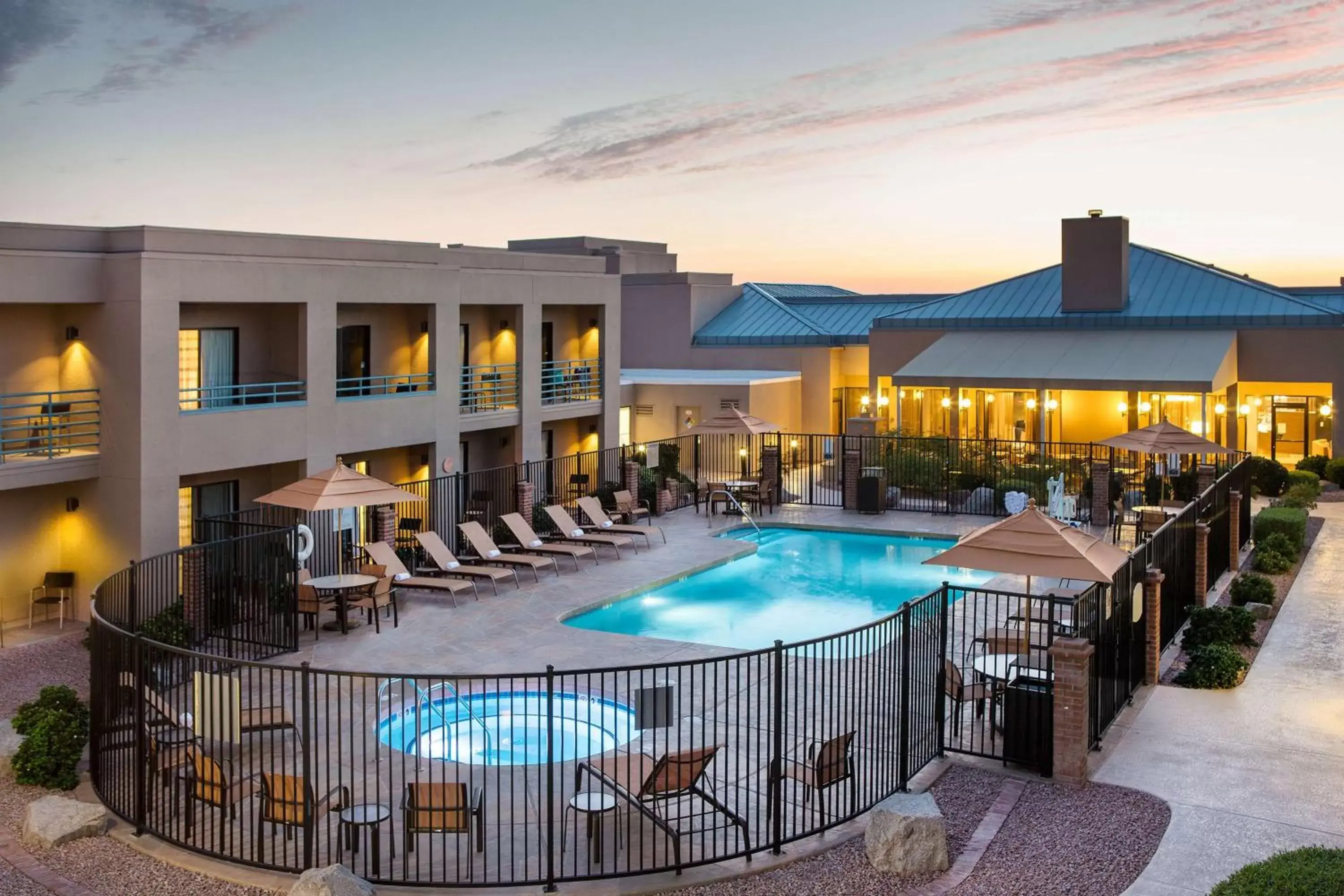 Pool View in Sonesta Select Scottsdale at Mayo Clinic Campus