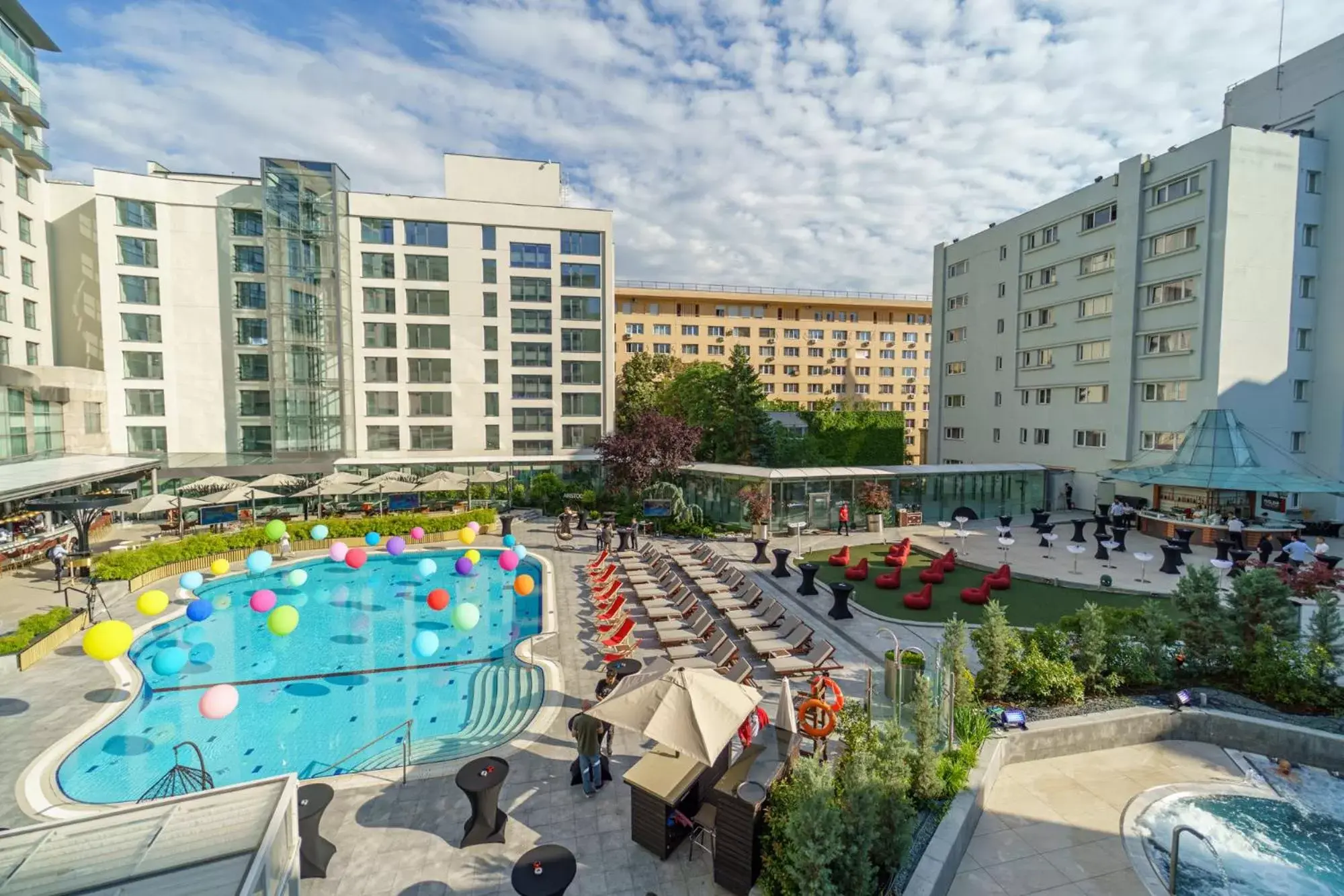 Property building, Pool View in Radisson Blu Hotel Bucharest