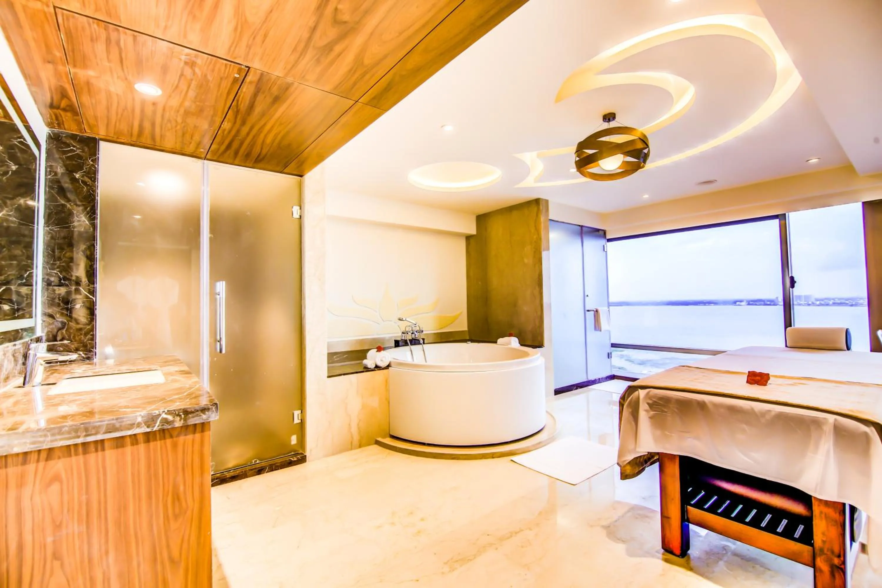 Massage in Radisson Blu Gorakhpur