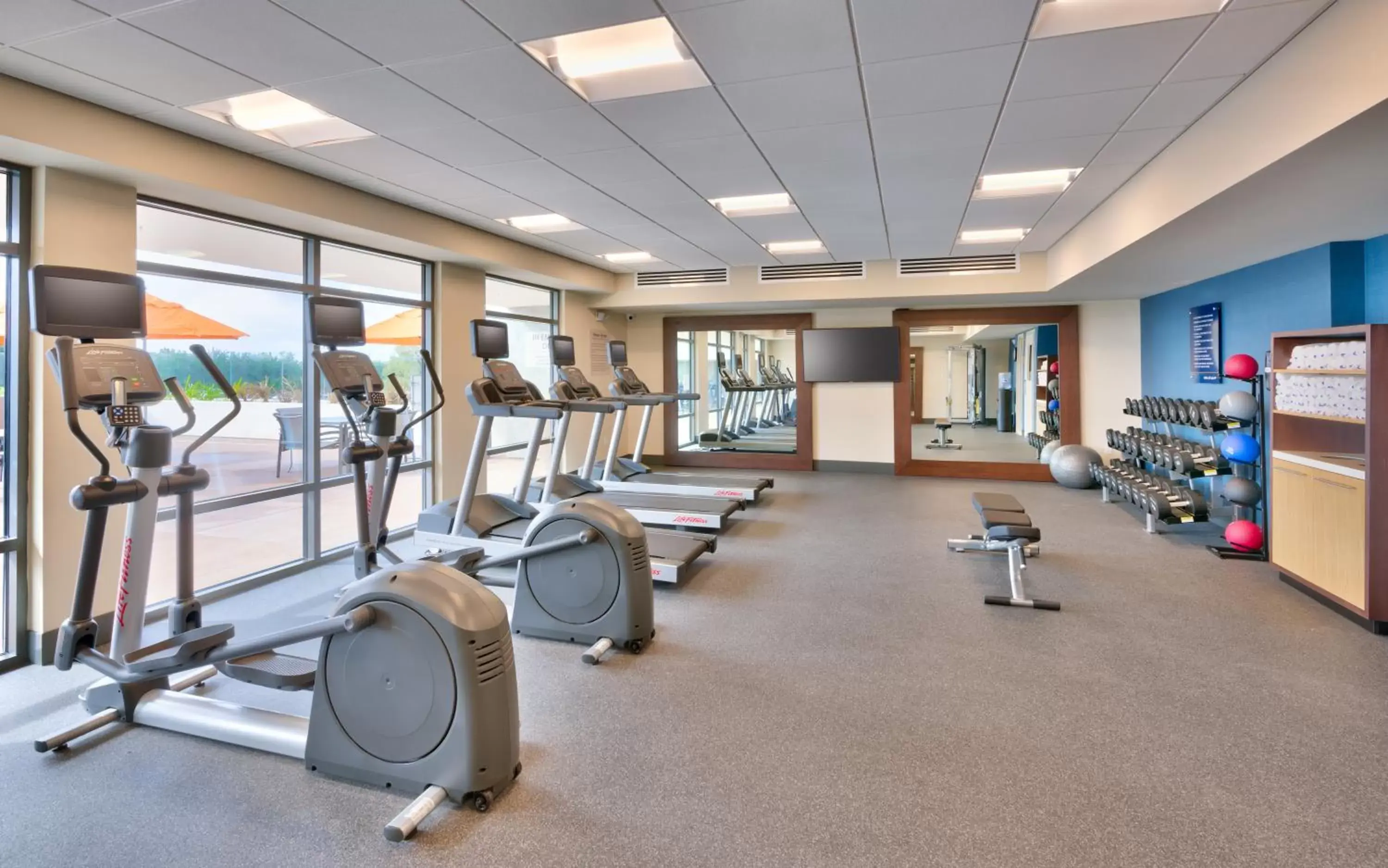 Fitness Center/Facilities in Hampton Inn & Suites Anaheim Resort Convention Center