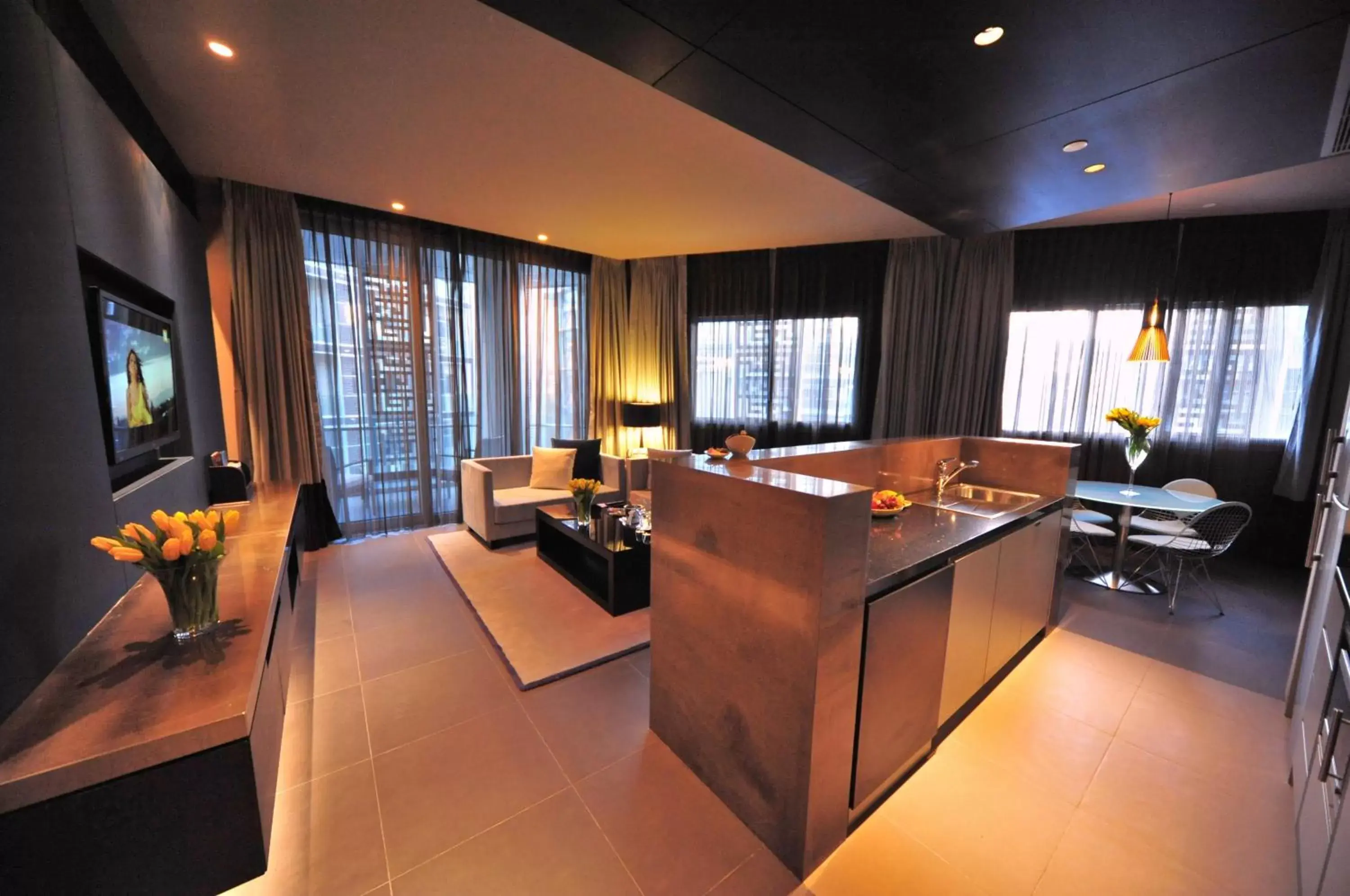 Kitchen or kitchenette in The Boulevard Arjaan by Rotana