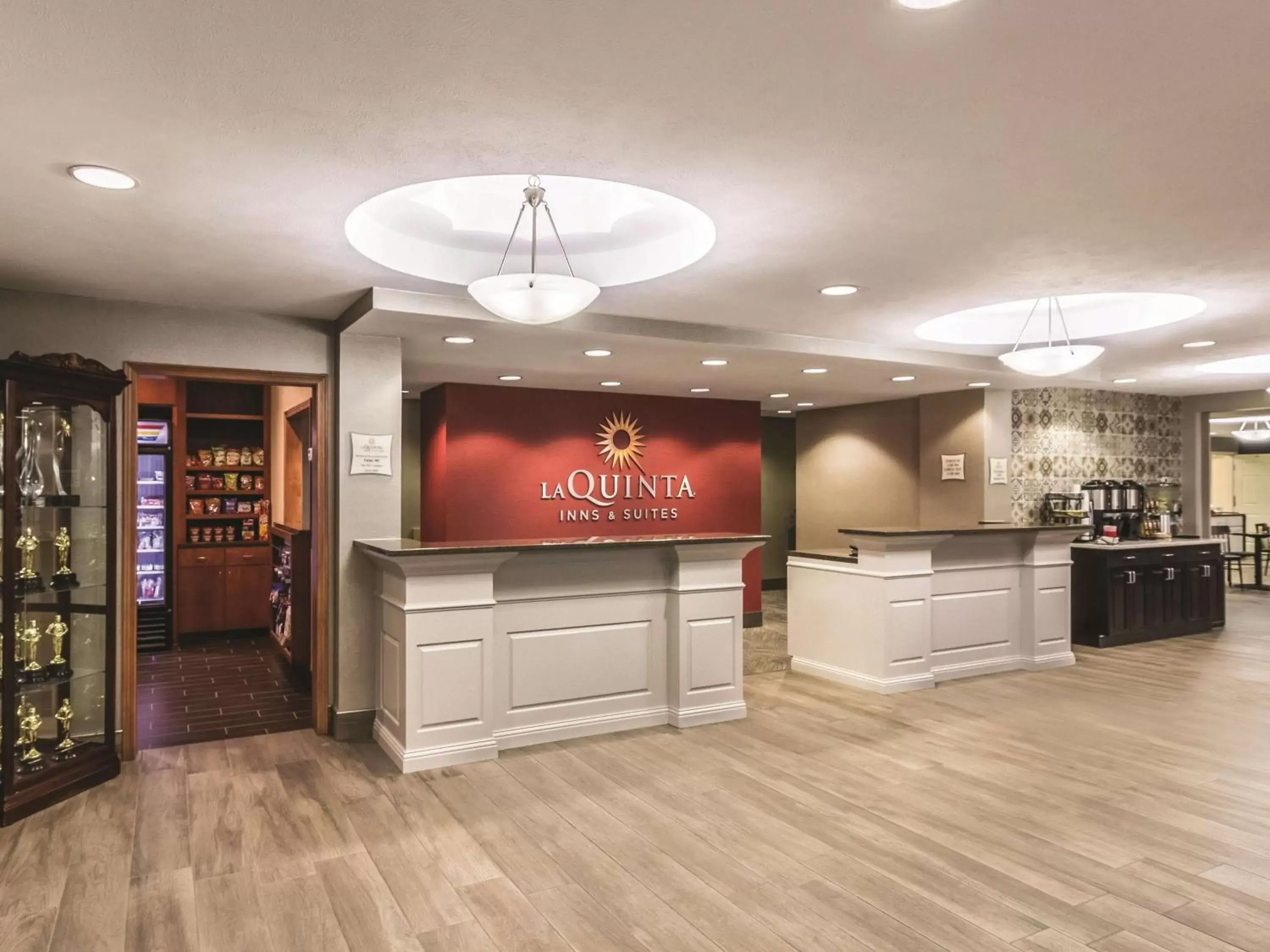 Lobby or reception in La Quinta by Wyndham Fargo-Medical Center