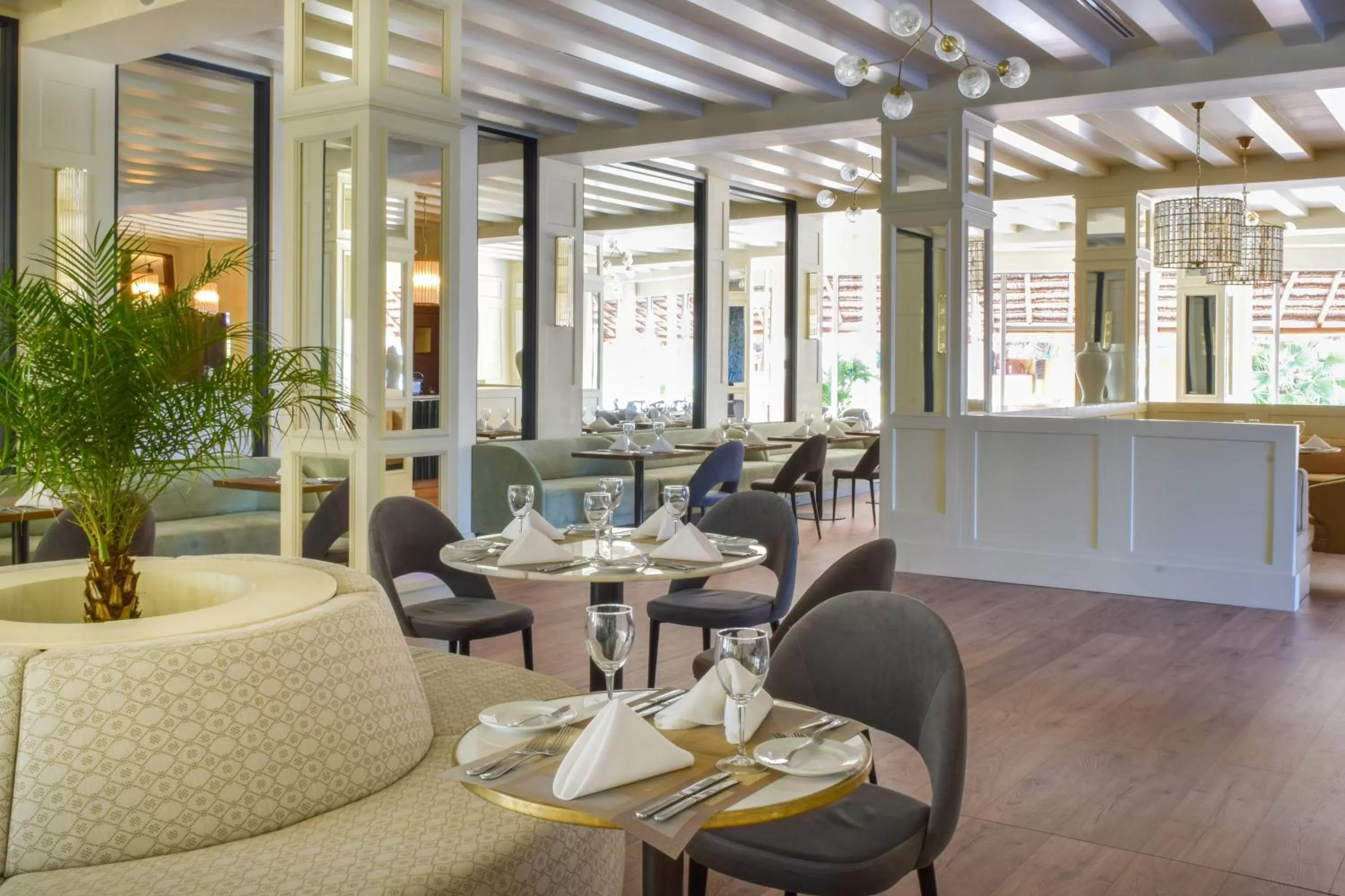 Restaurant/places to eat in Privilege Aluxes Adults Only