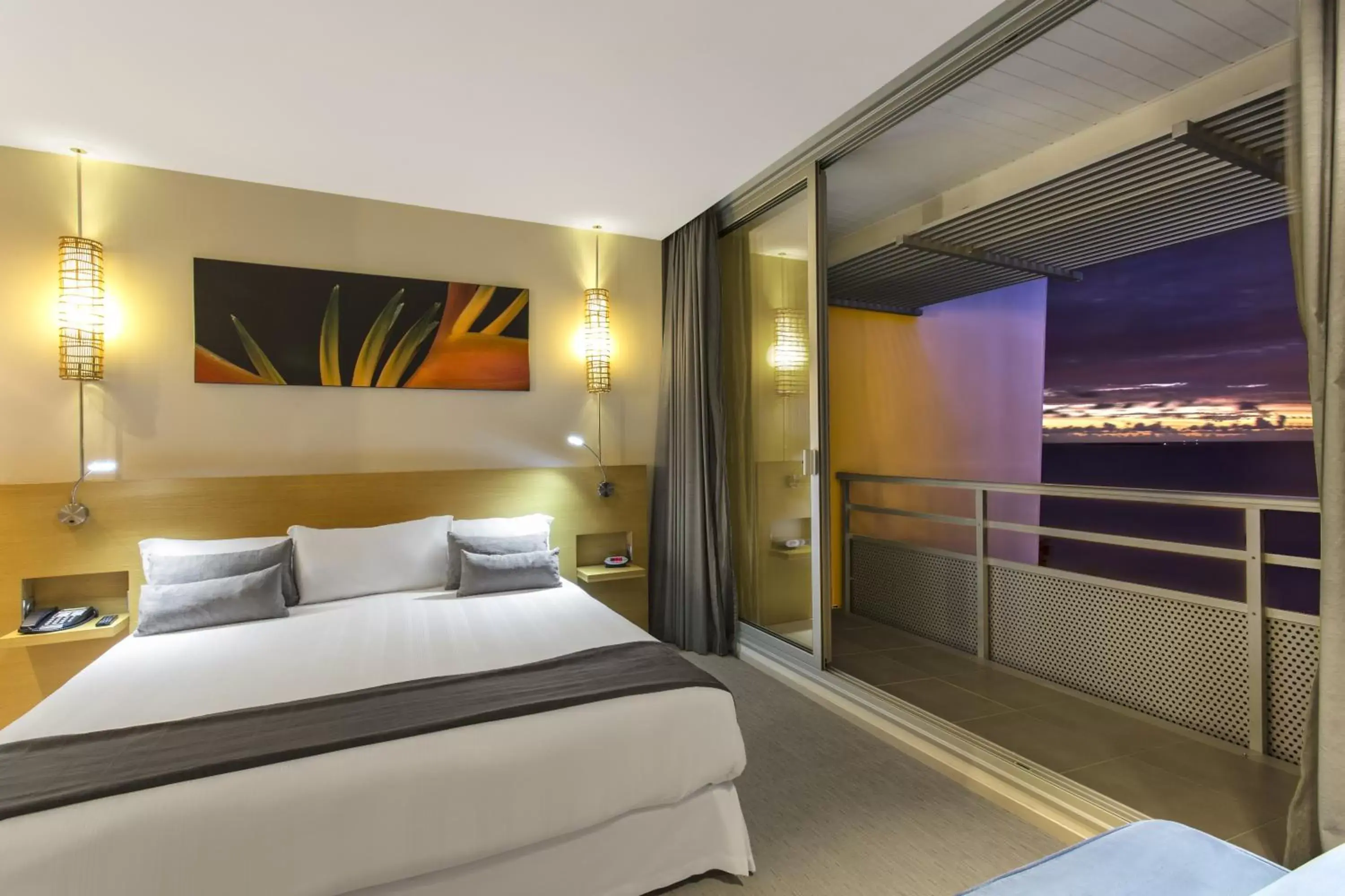 Bedroom, Bed in Chateau Royal Beach Resort & Spa, Noumea Bedroom, Bed in Chateau Royal Beach Resort & Spa, Noumea