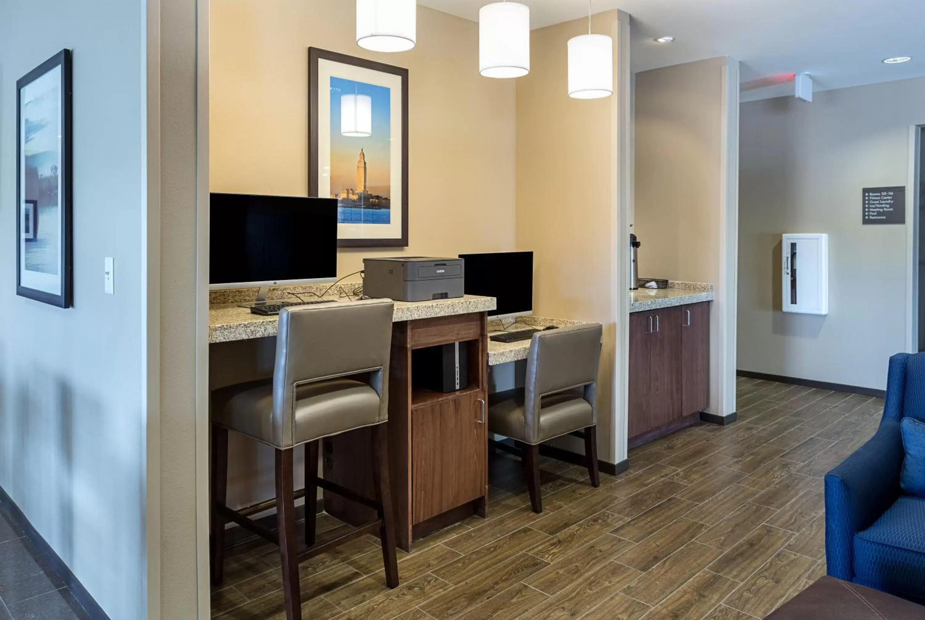Business facilities, TV/Entertainment Center in Comfort Inn & Suites Zachary