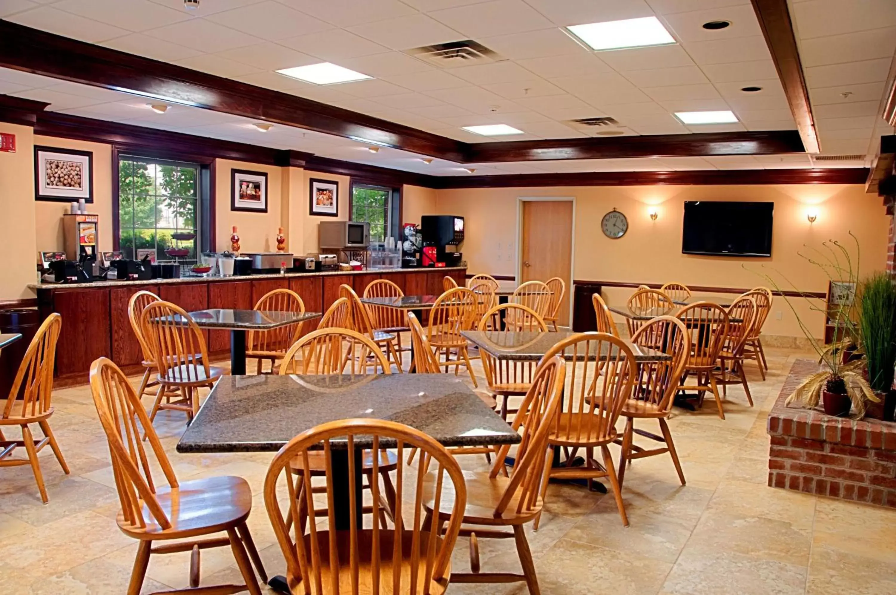 Restaurant/Places to Eat in Best Western Mason Inn