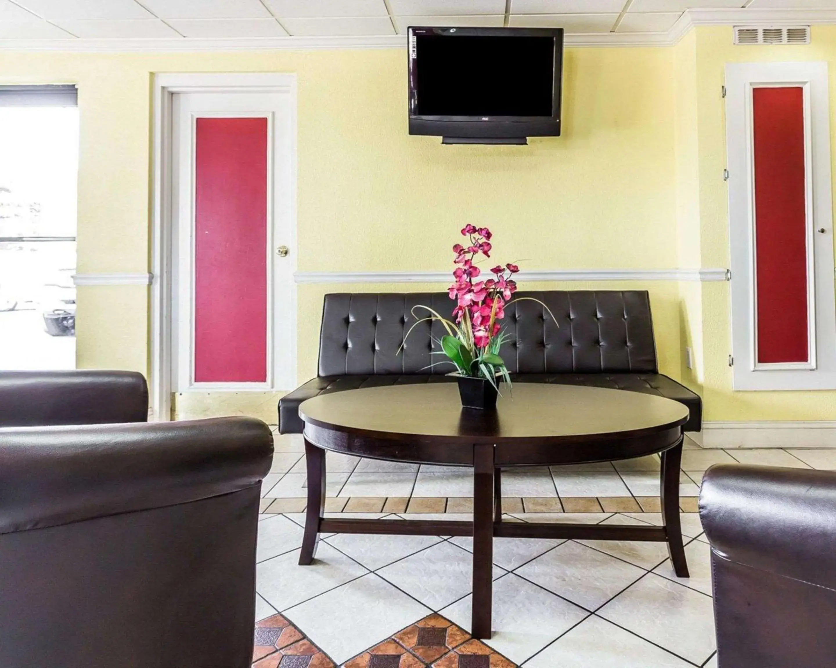 Lobby or reception, Seating Area in Econo Lodge Inn & Suites Matthews - Charlotte