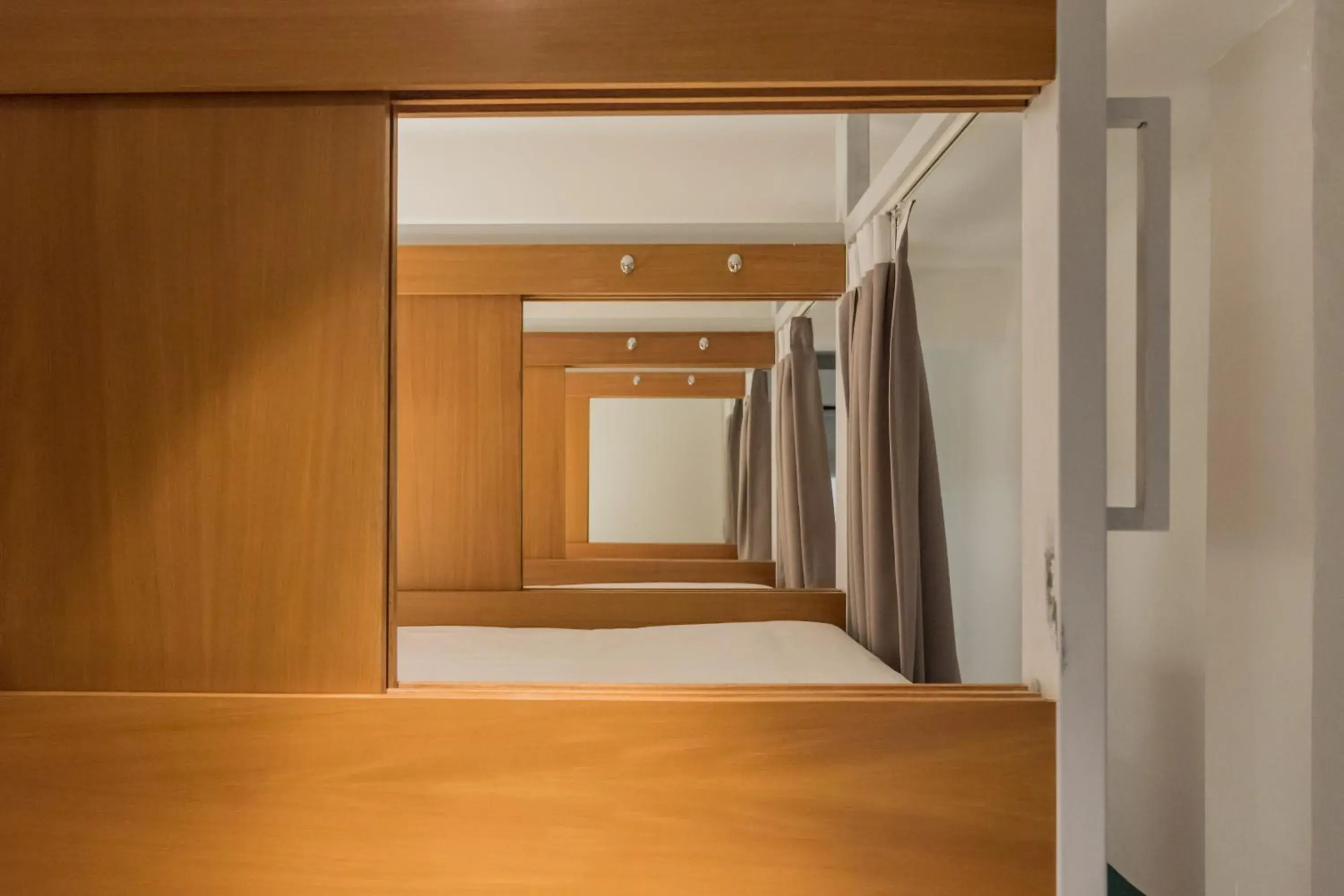Queen size bunk bed in Mixed Dormitory in Bunk & Bilik Hotel Jalan Ipoh Queen size bunk bed in Mixed Dormitory in Bunk & Bilik Hotel Jalan Ipoh