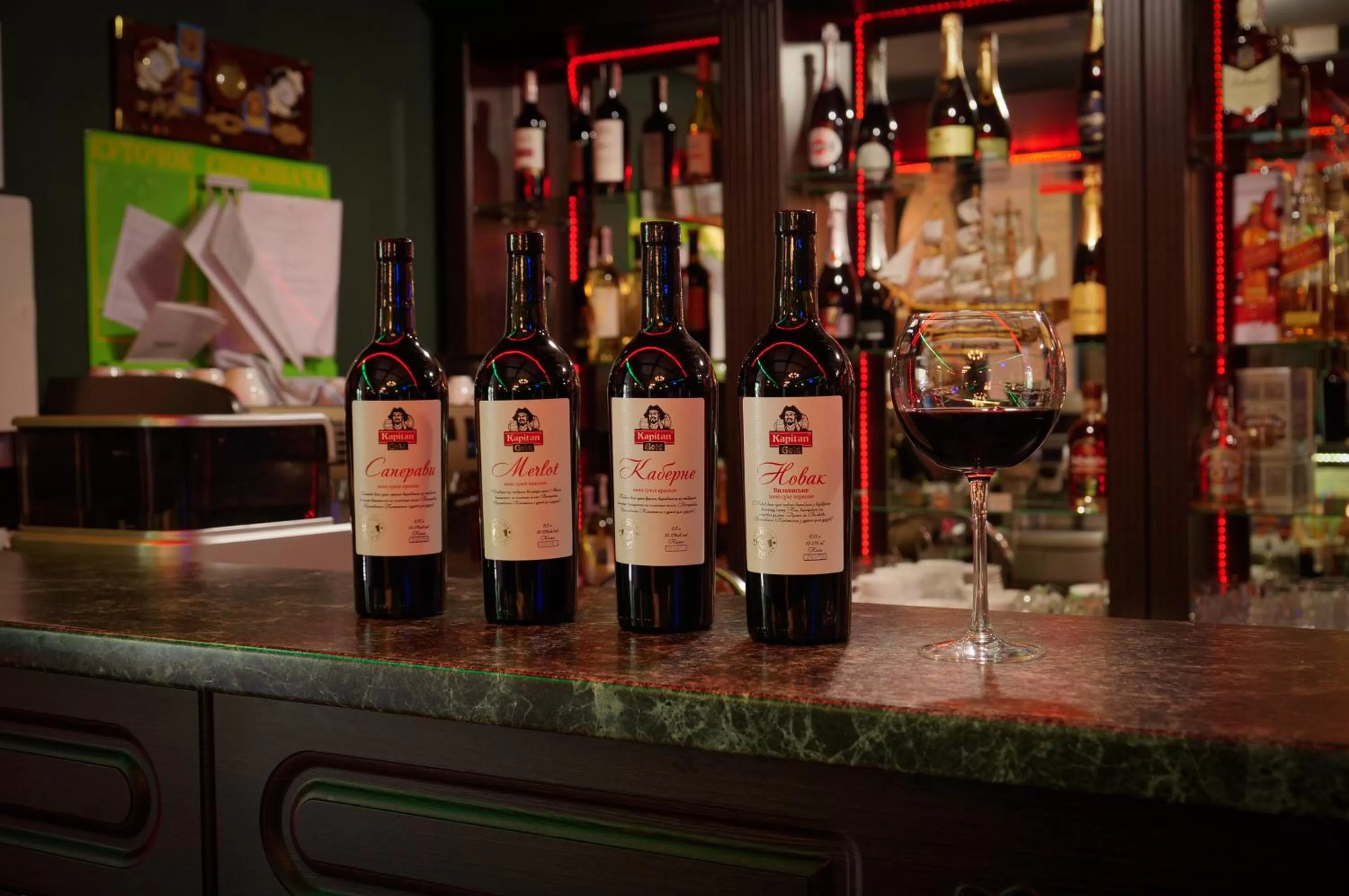 Restaurant/places to eat in Delta Hotel