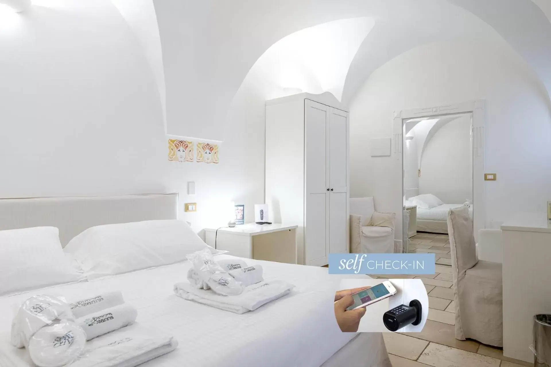 Bed in Dimora Dell'Osanna Raro Villas Smart Rooms Collection