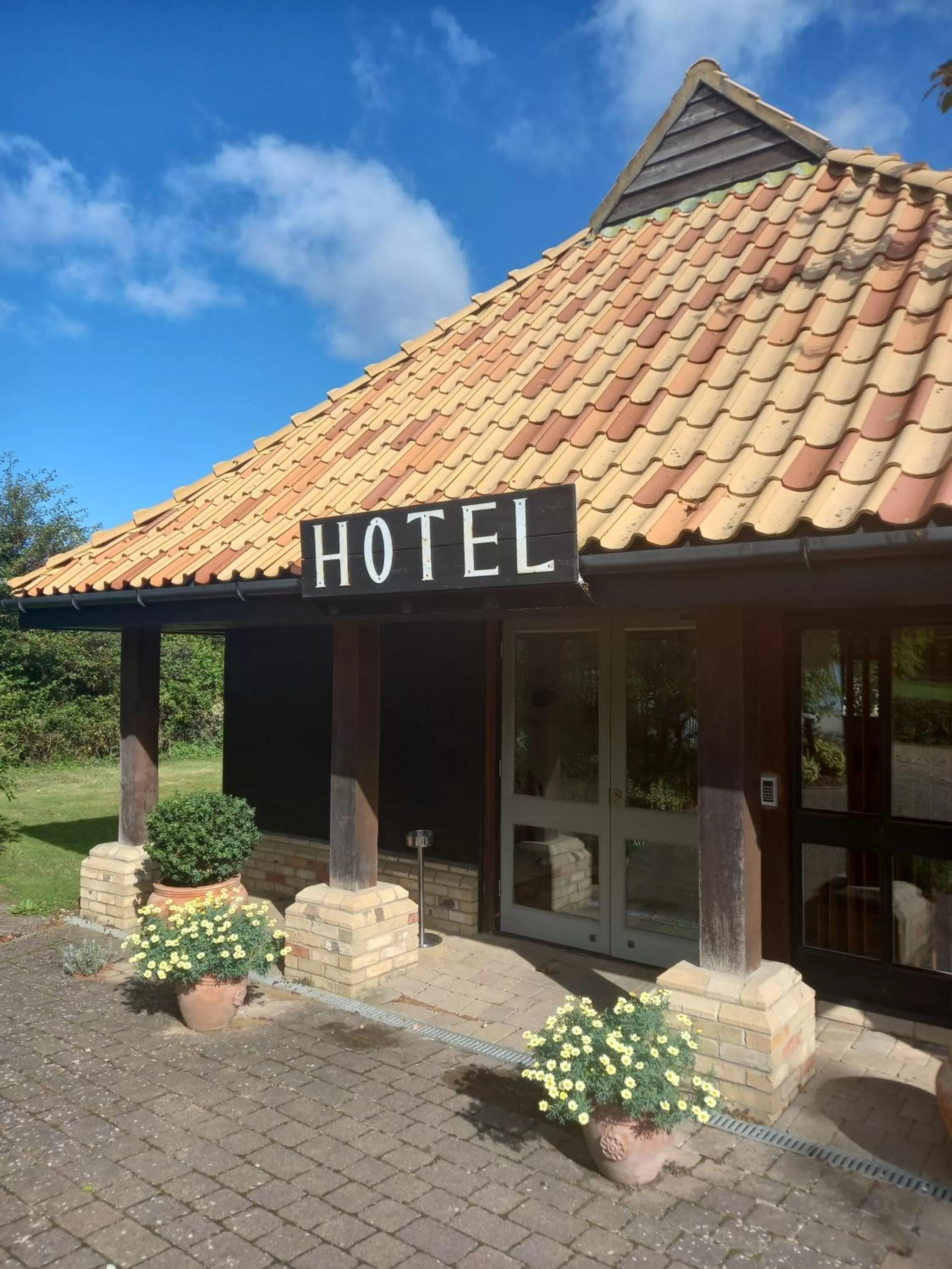 Property building in Golden Ball Hotel