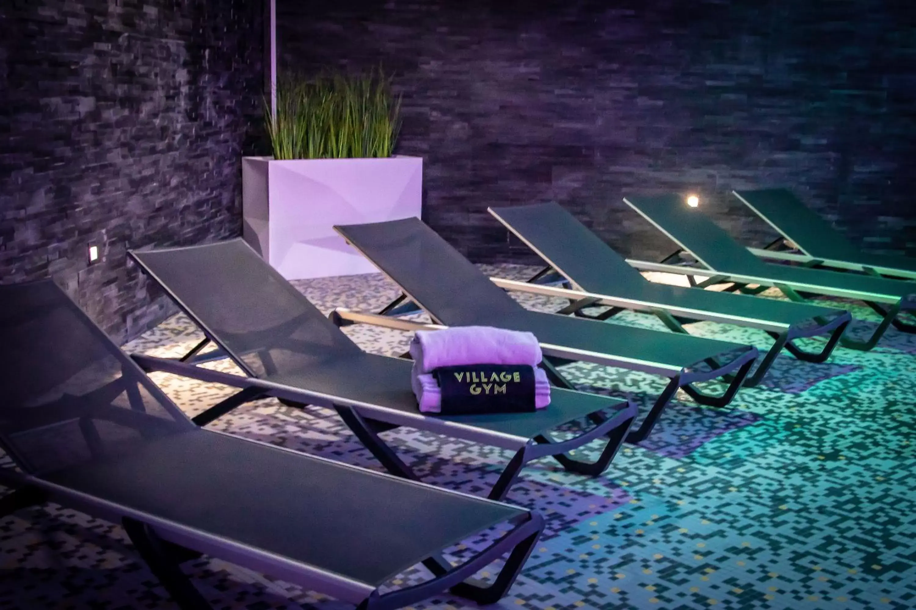 Swimming pool in Village Hotel Nottingham Swimming pool in Village Hotel Nottingham