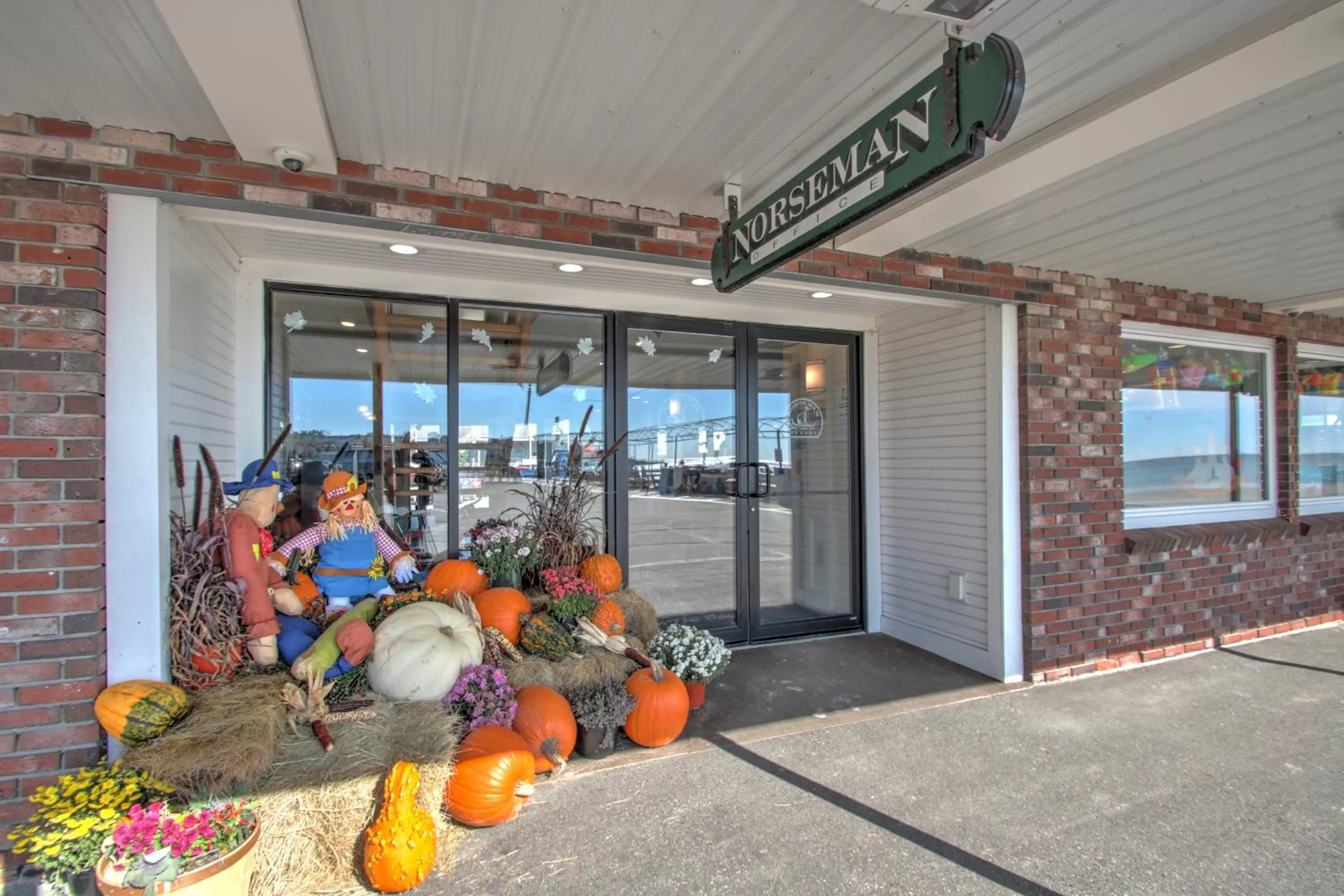 Facade/entrance in Norseman Resort on the Beach