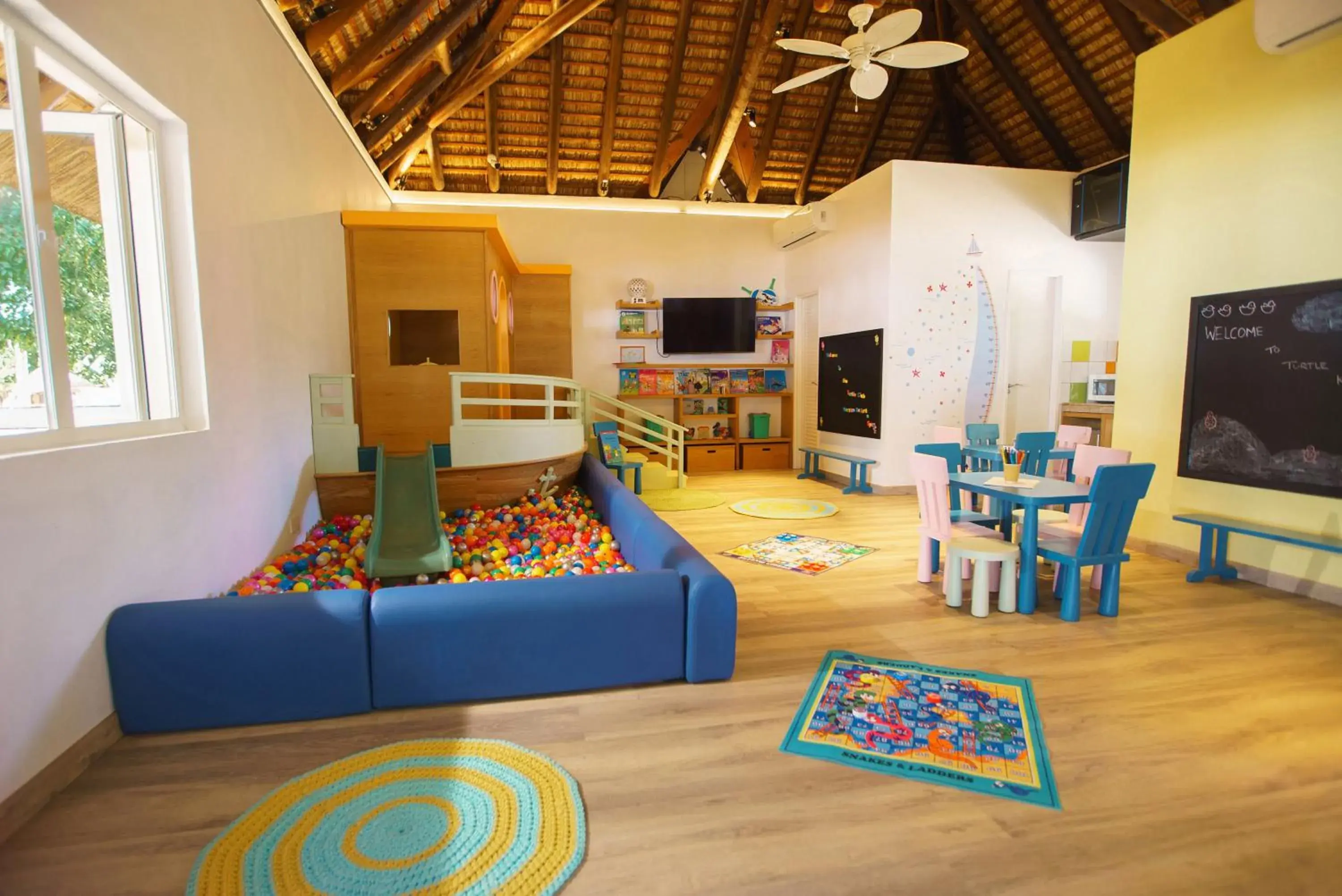 Kids's club, Seating Area in Maritim Resort & Spa Mauritius