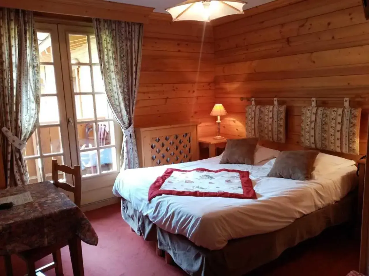 Bedroom, Bed in Hotel les Sapins