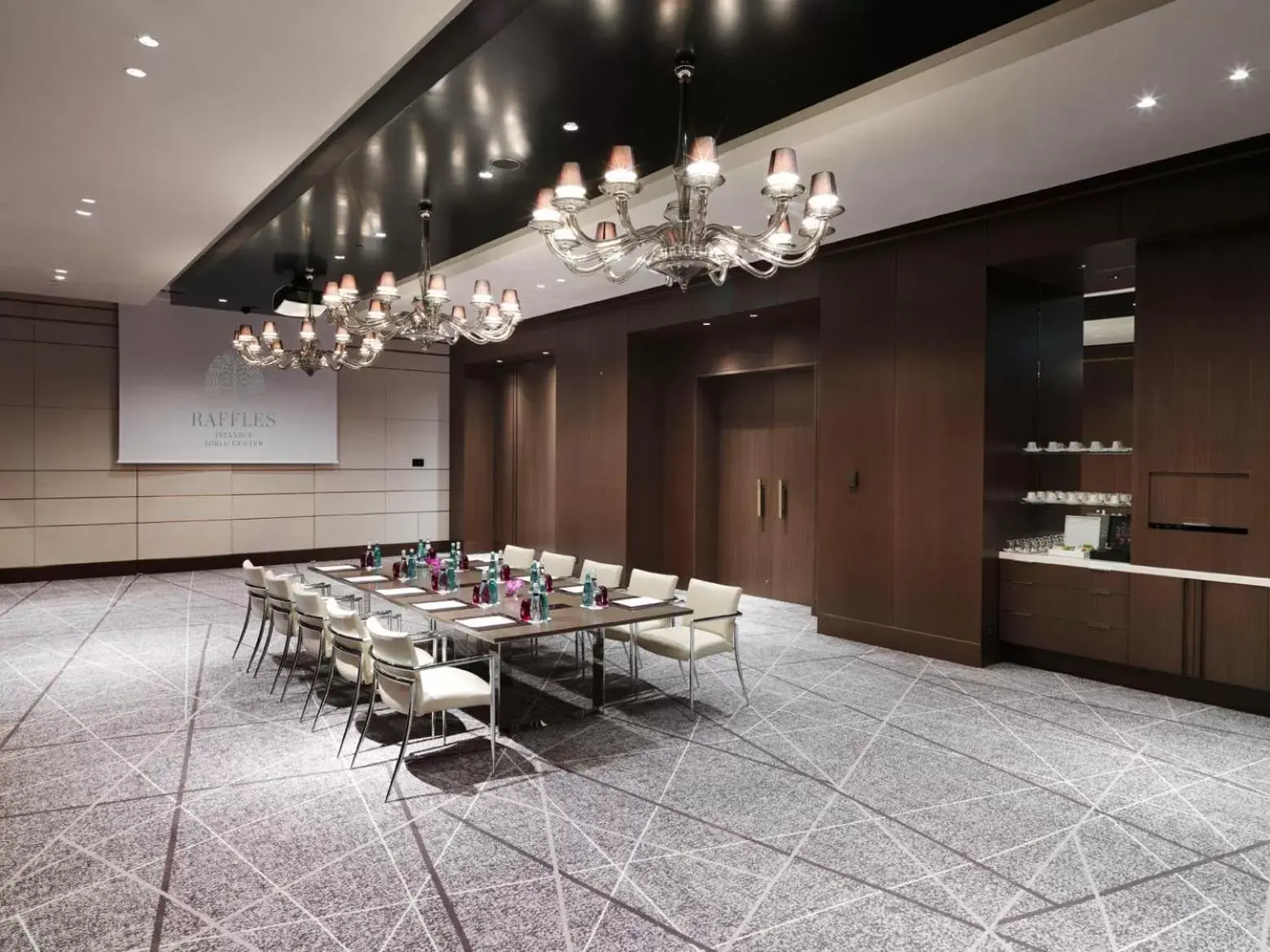 Meeting/conference room, Restaurant/Places to Eat in Raffles Istanbul