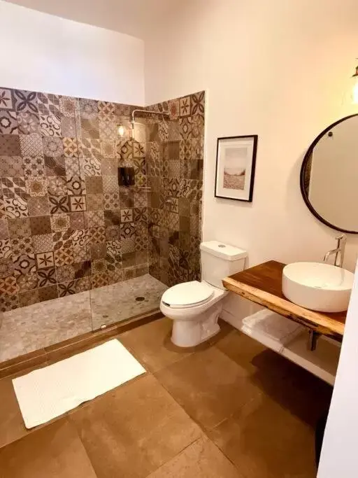 Bathroom in Tatala Hotel & Garden