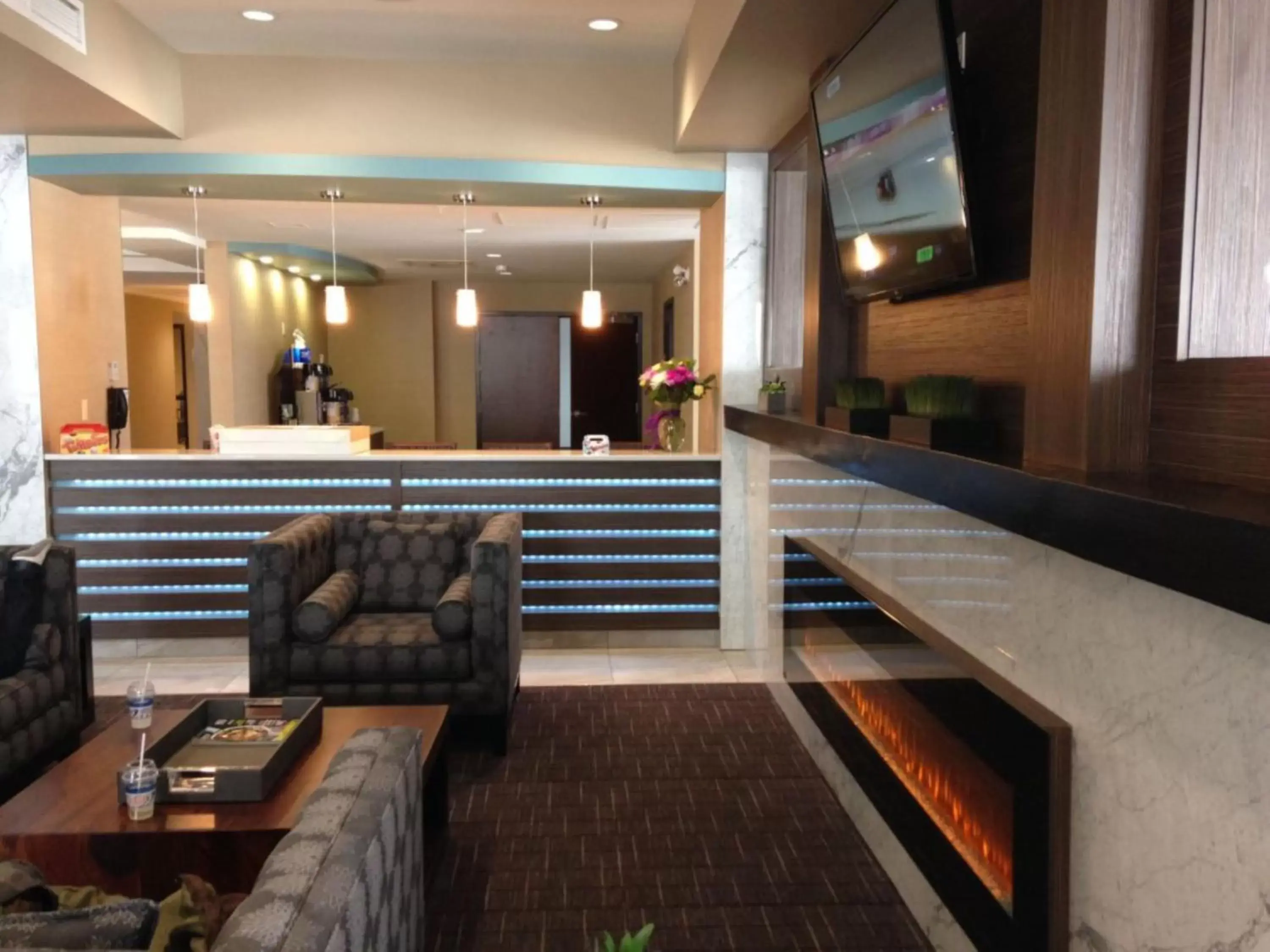 Property building, Lobby/Reception in Holiday Inn Express Golden-Kicking Horse, an IHG Hotel