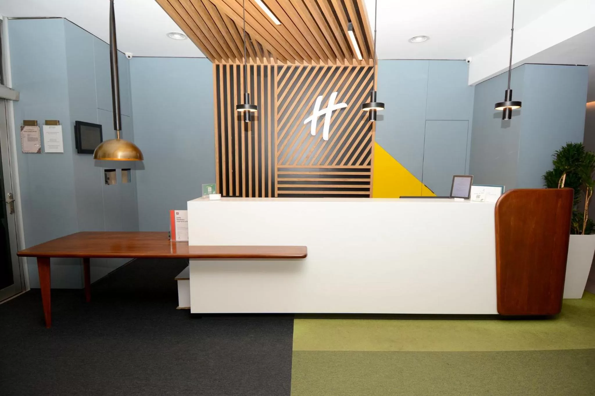 Property building, Bed in Holiday Inn Istanbul City by IHG