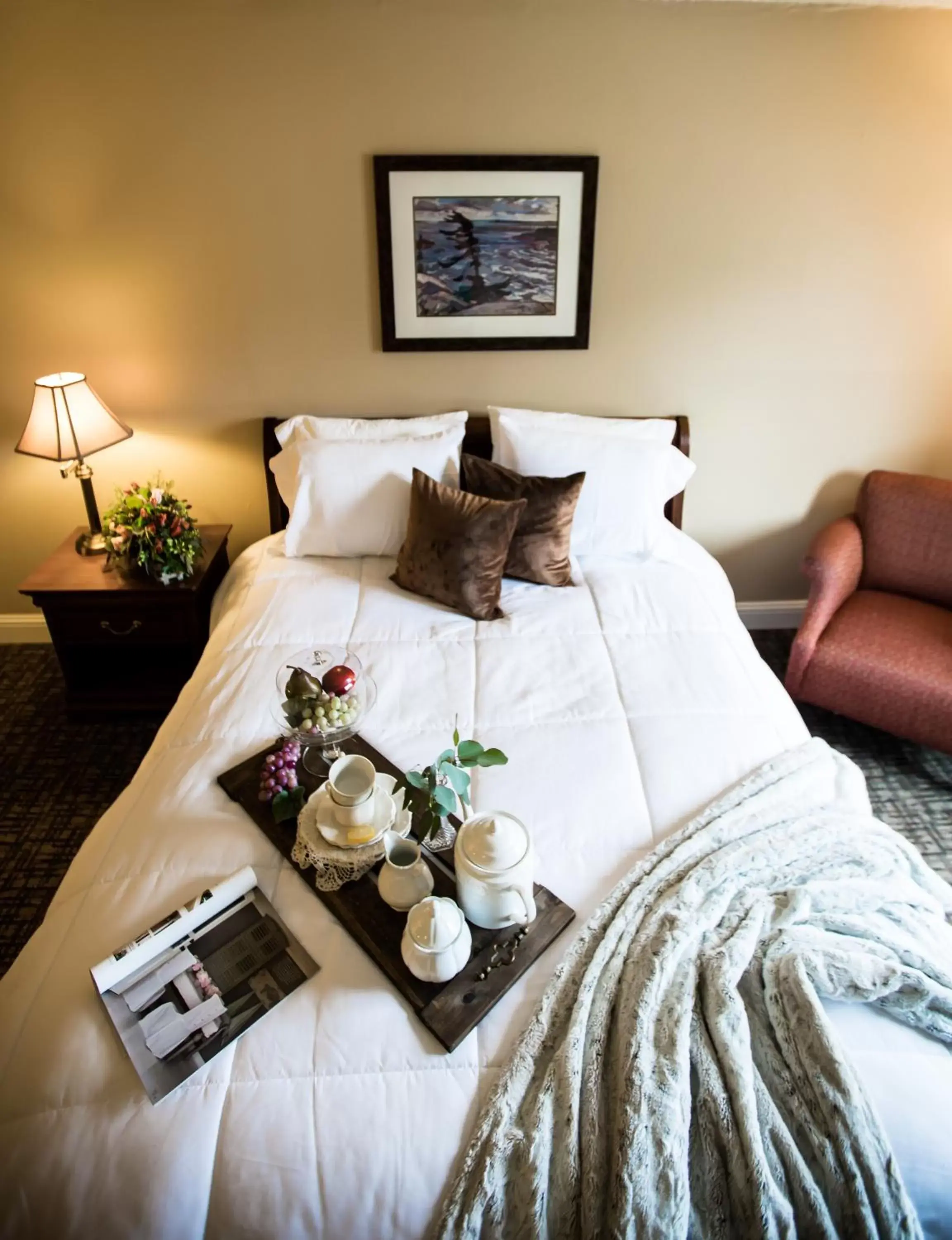 Bedroom, Bed in Ramada by Wyndham Juneau
