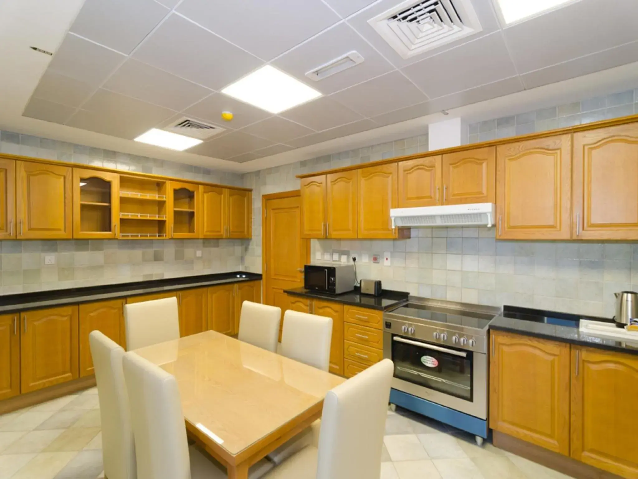 Kitchen or kitchenette, Kitchen/Kitchenette in Roda Beach Resort