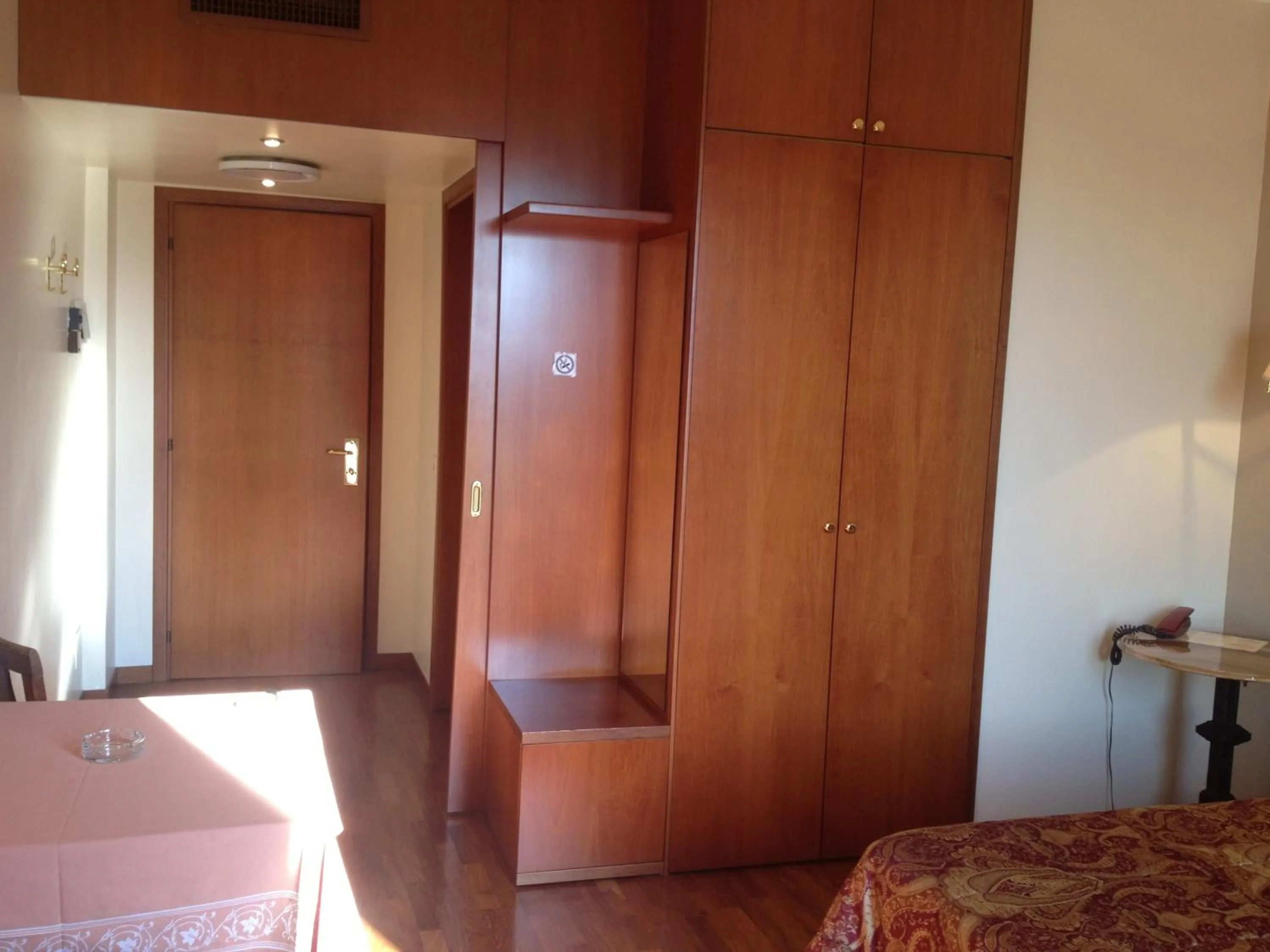 Bedroom, Bed in Villa Belvedere 1849