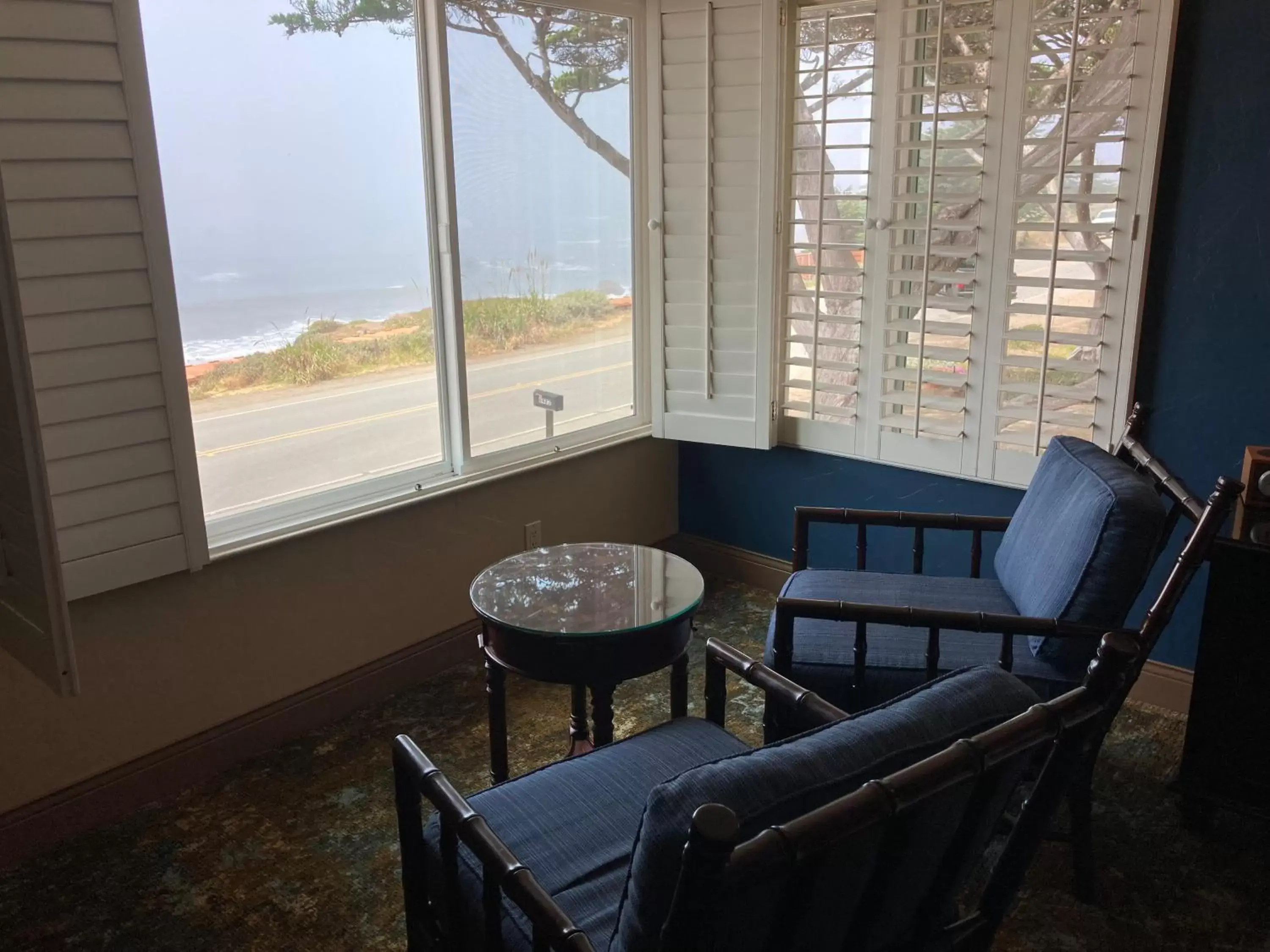 Seating Area in Blue Dolphin Inn