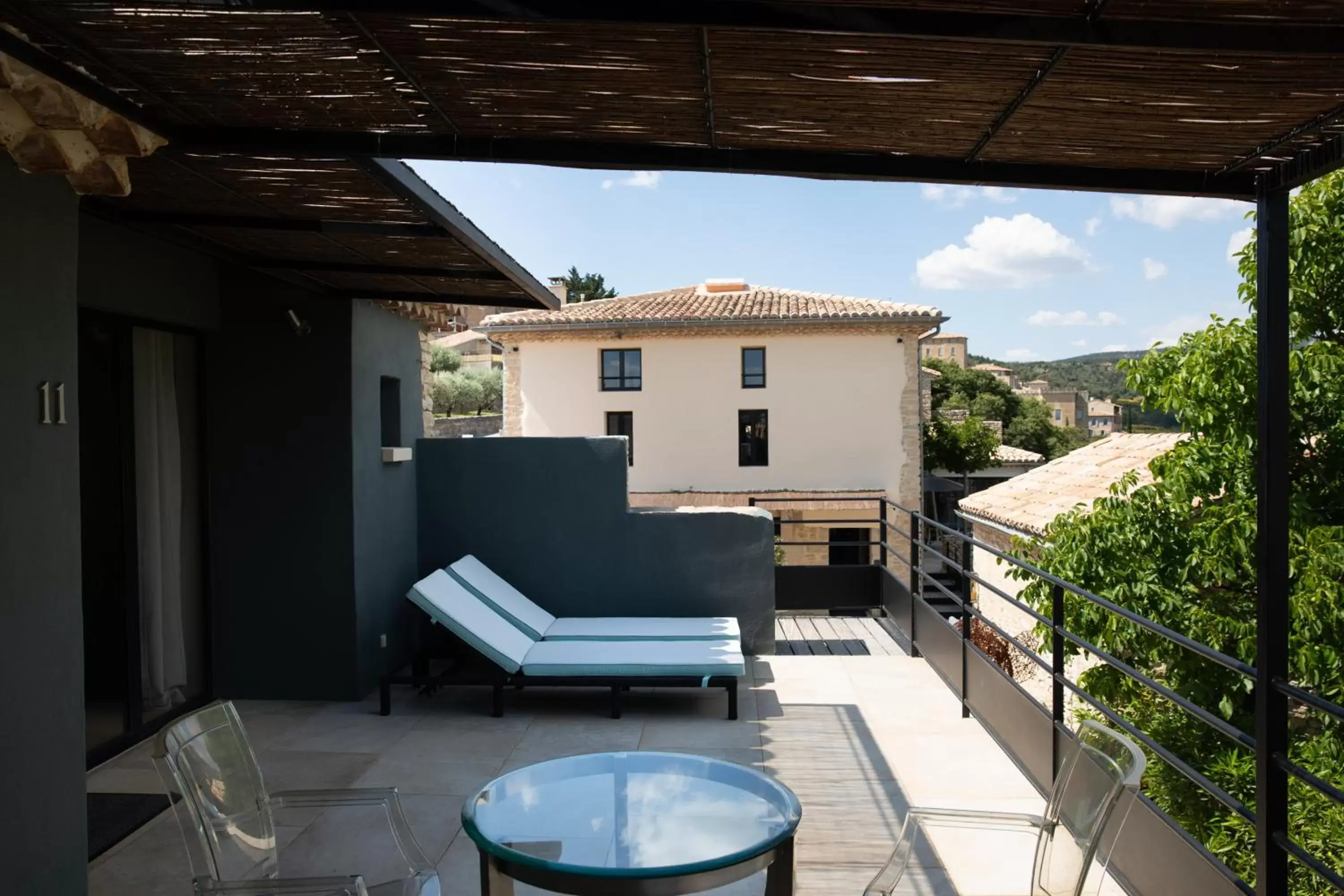 Patio, Pool View in Hôtel La Maison de Crillon