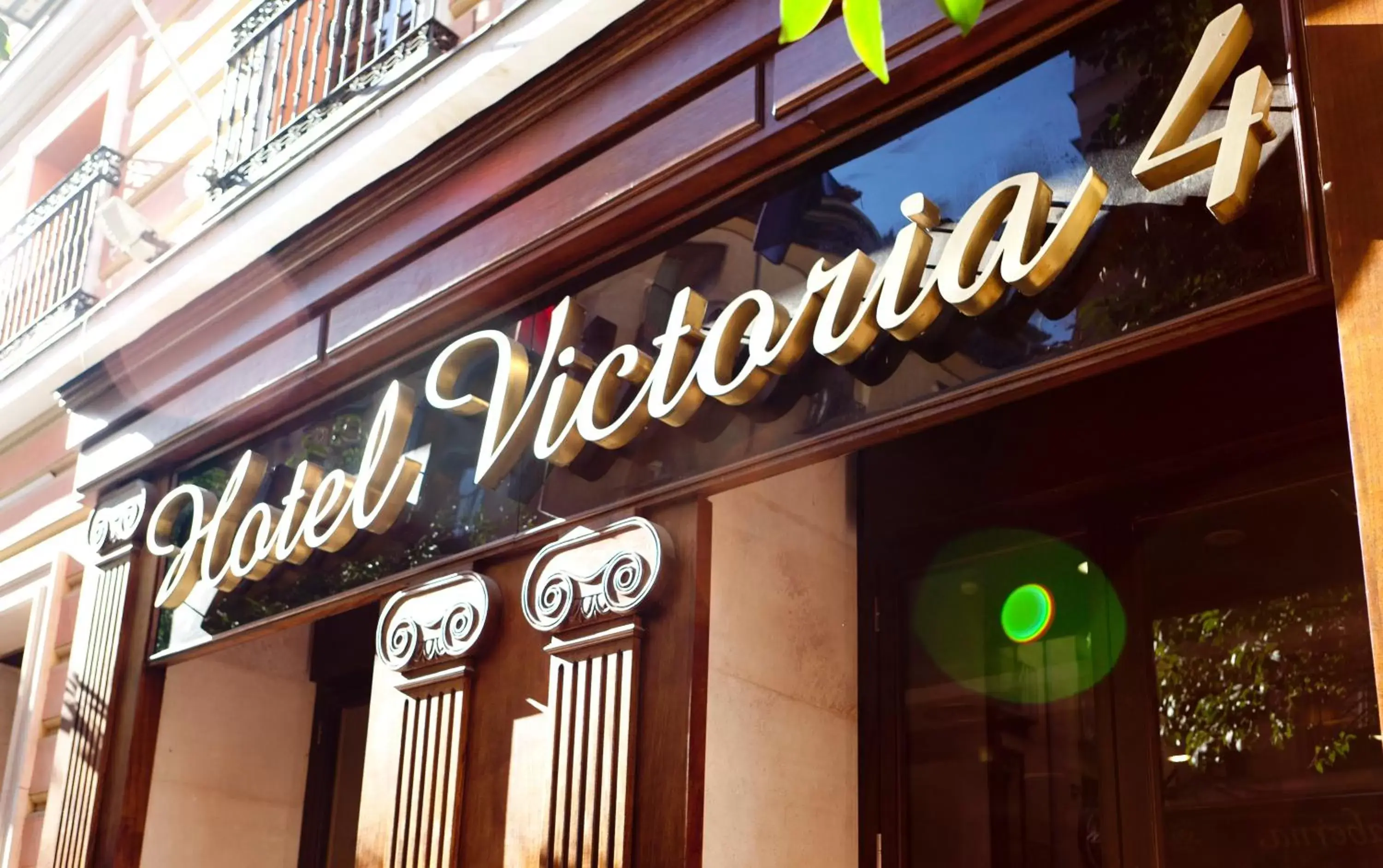 Facade/entrance, Property Logo/Sign in Victoria 4 Puerta del Sol