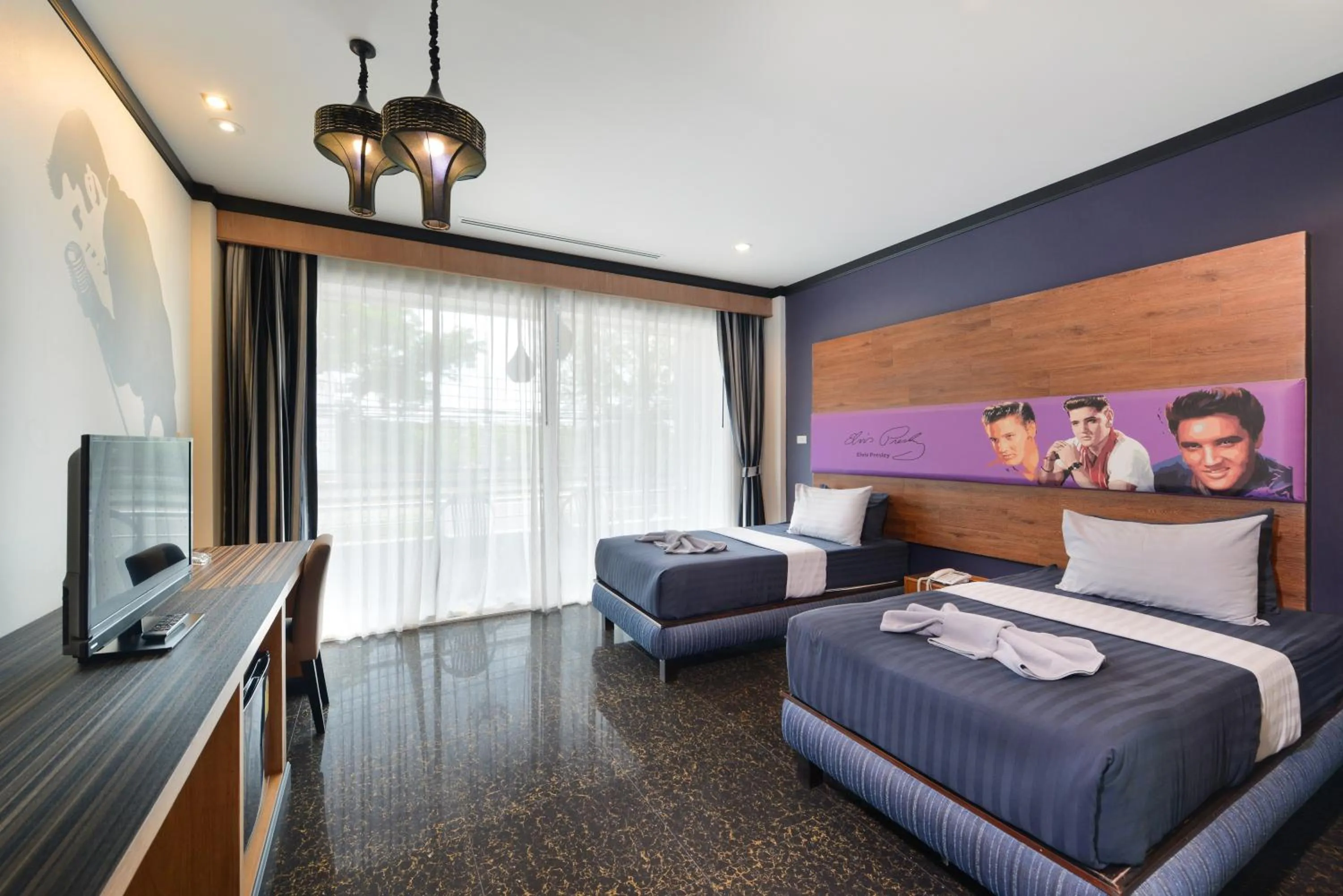 Bed in The River Scene