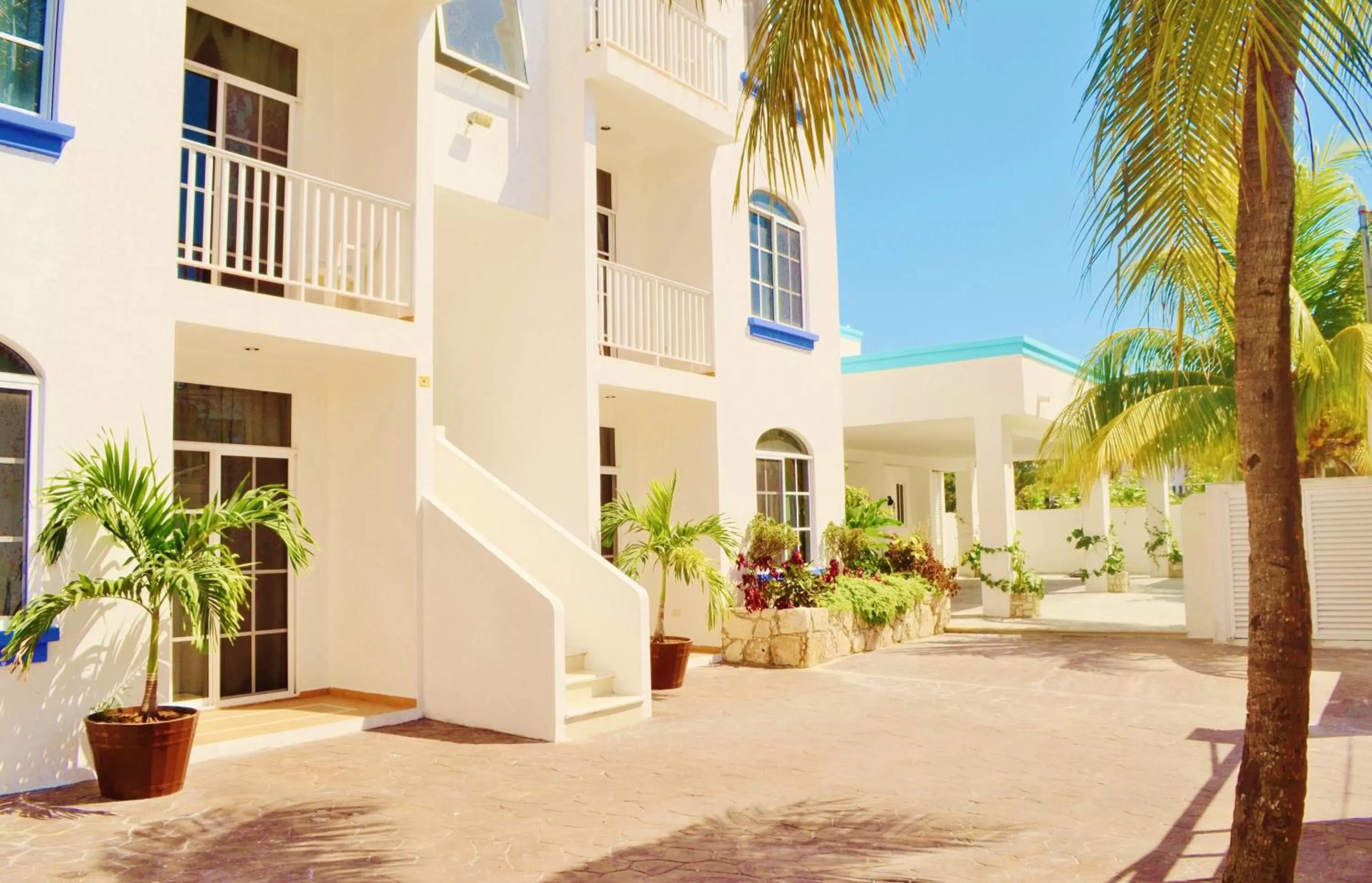 Property building in Corales Suites