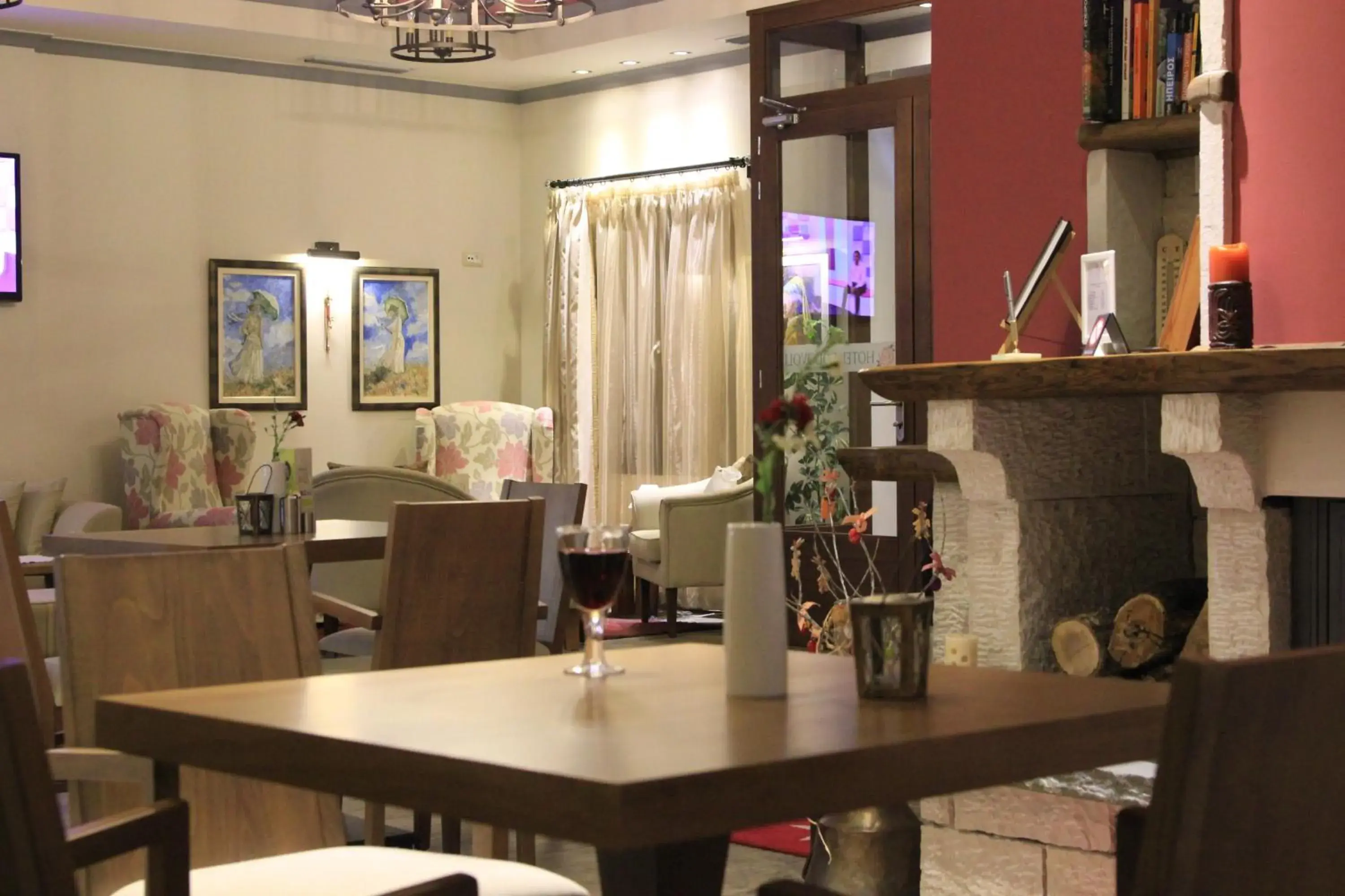 Lobby or reception, Restaurant/Places to Eat in Hotel Rodovoli