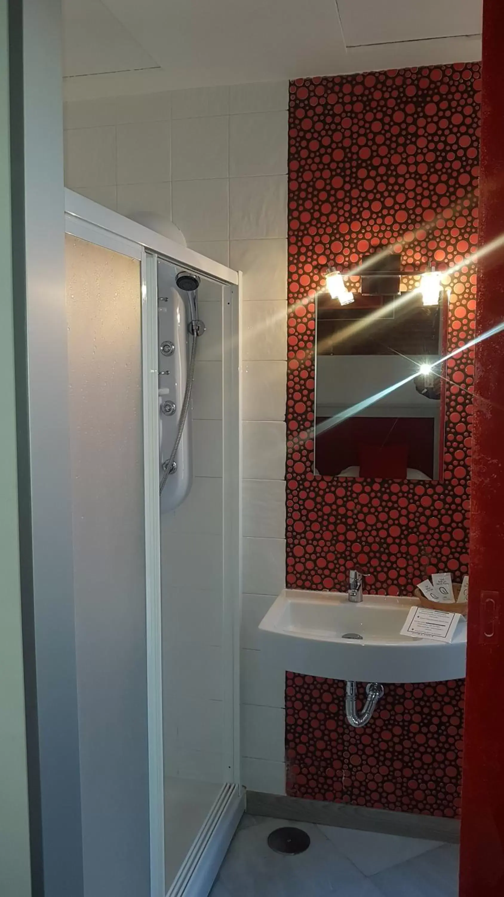 Decorative detail, Bathroom in Hotel y Apartamentos Doña Lola