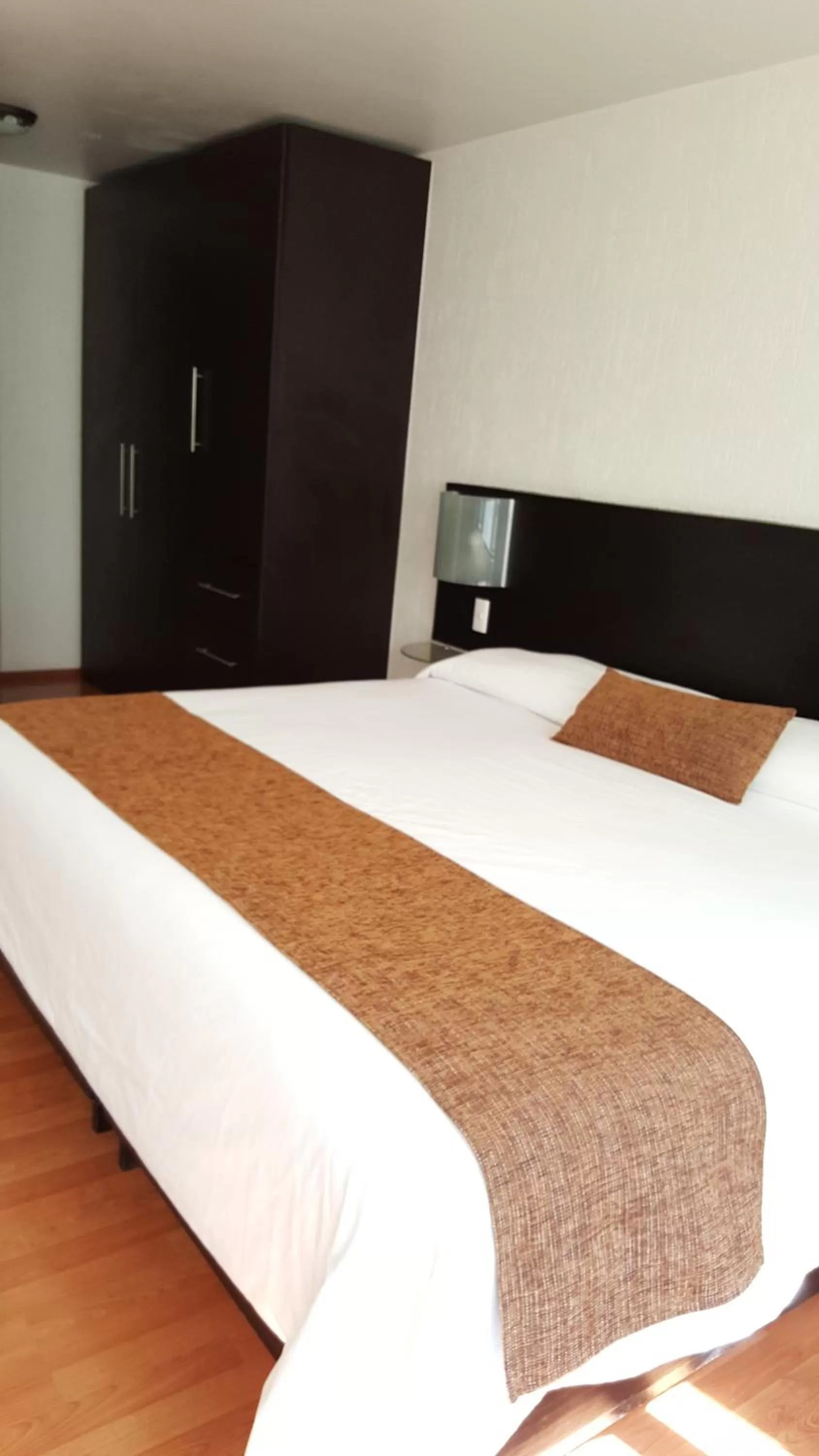 Bed in Grupo Kings Suites -Platon 436