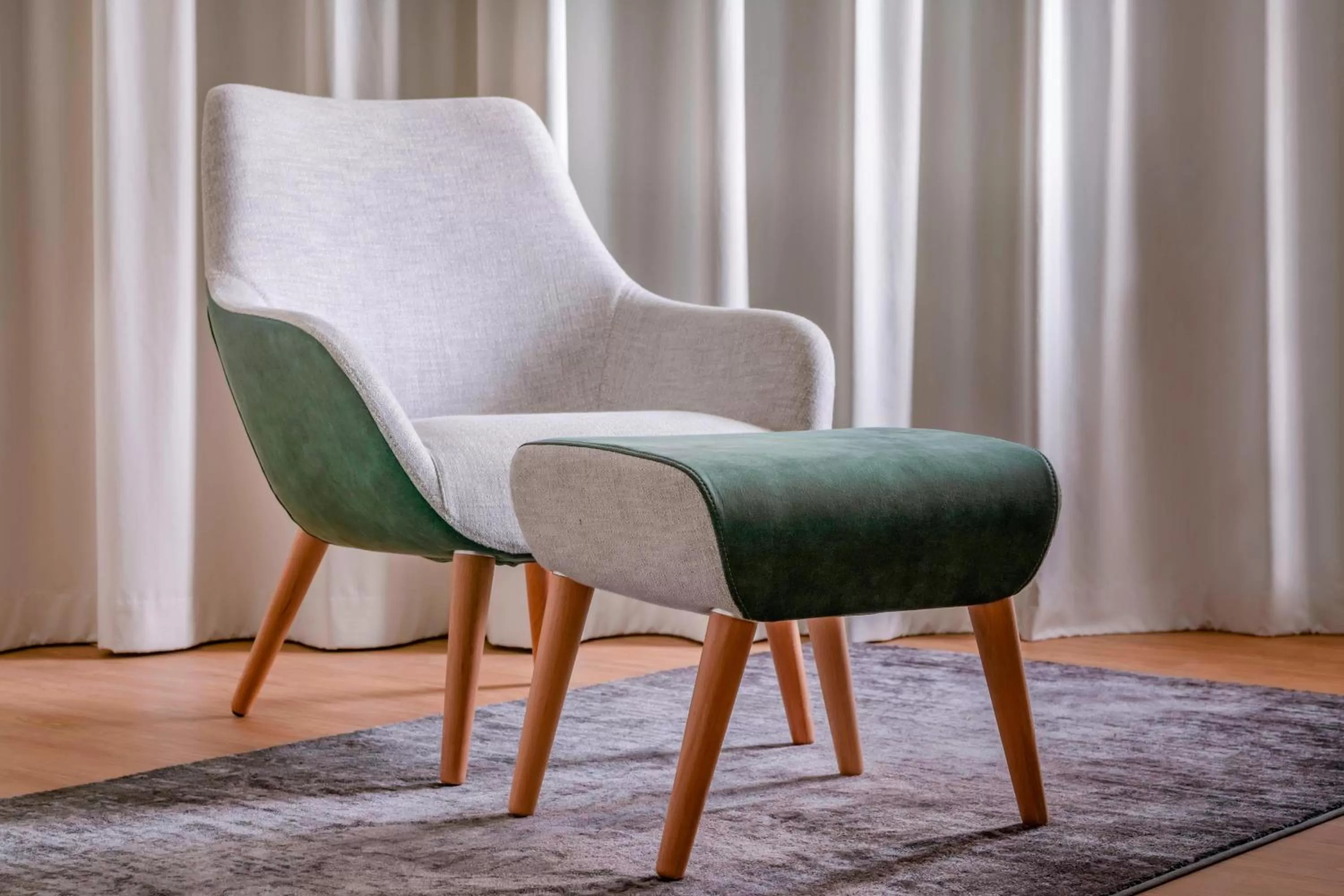 Photo of the whole room in Munich Marriott Hotel