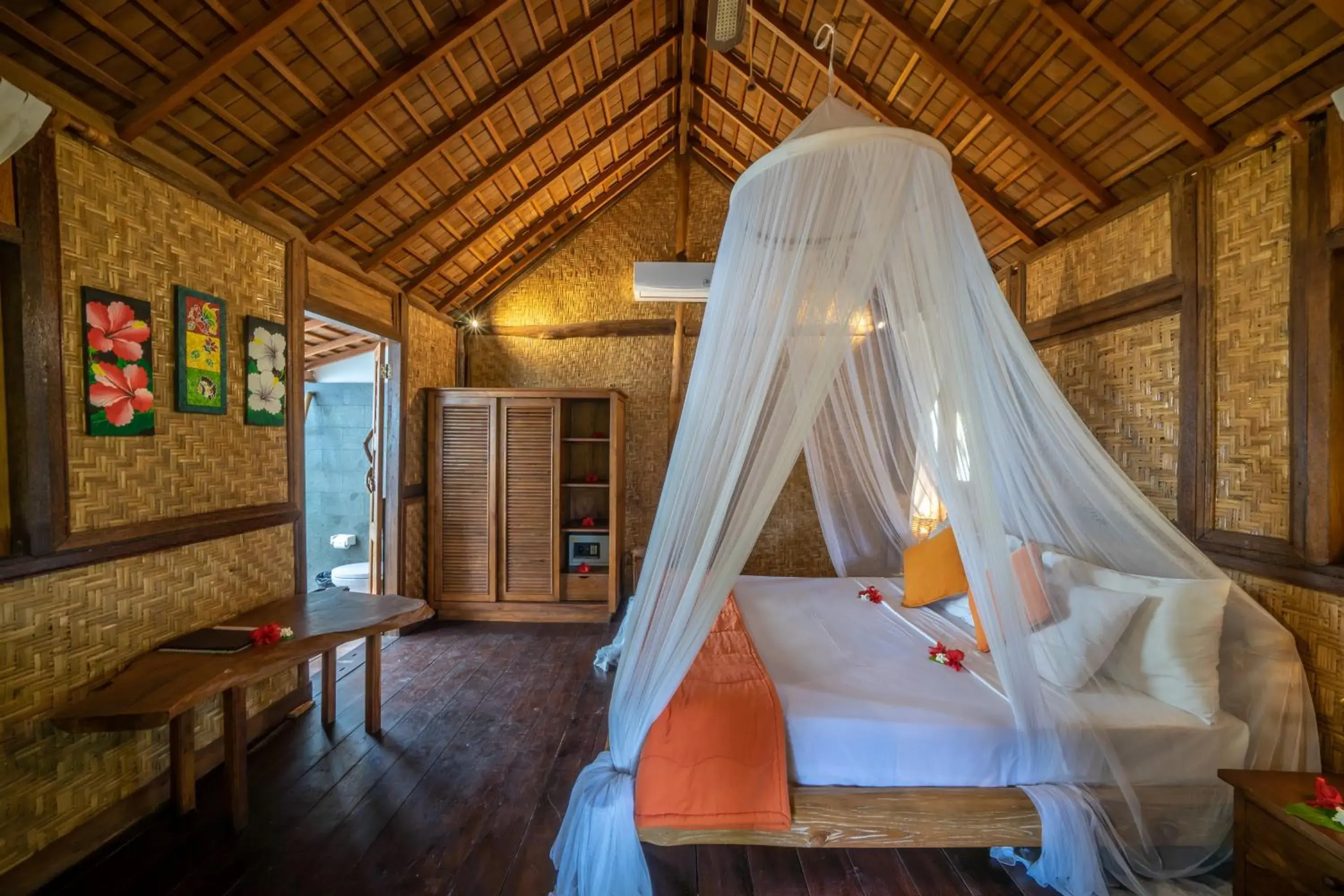 Bedroom, Bed in Flower Bud Bungalow Balangan