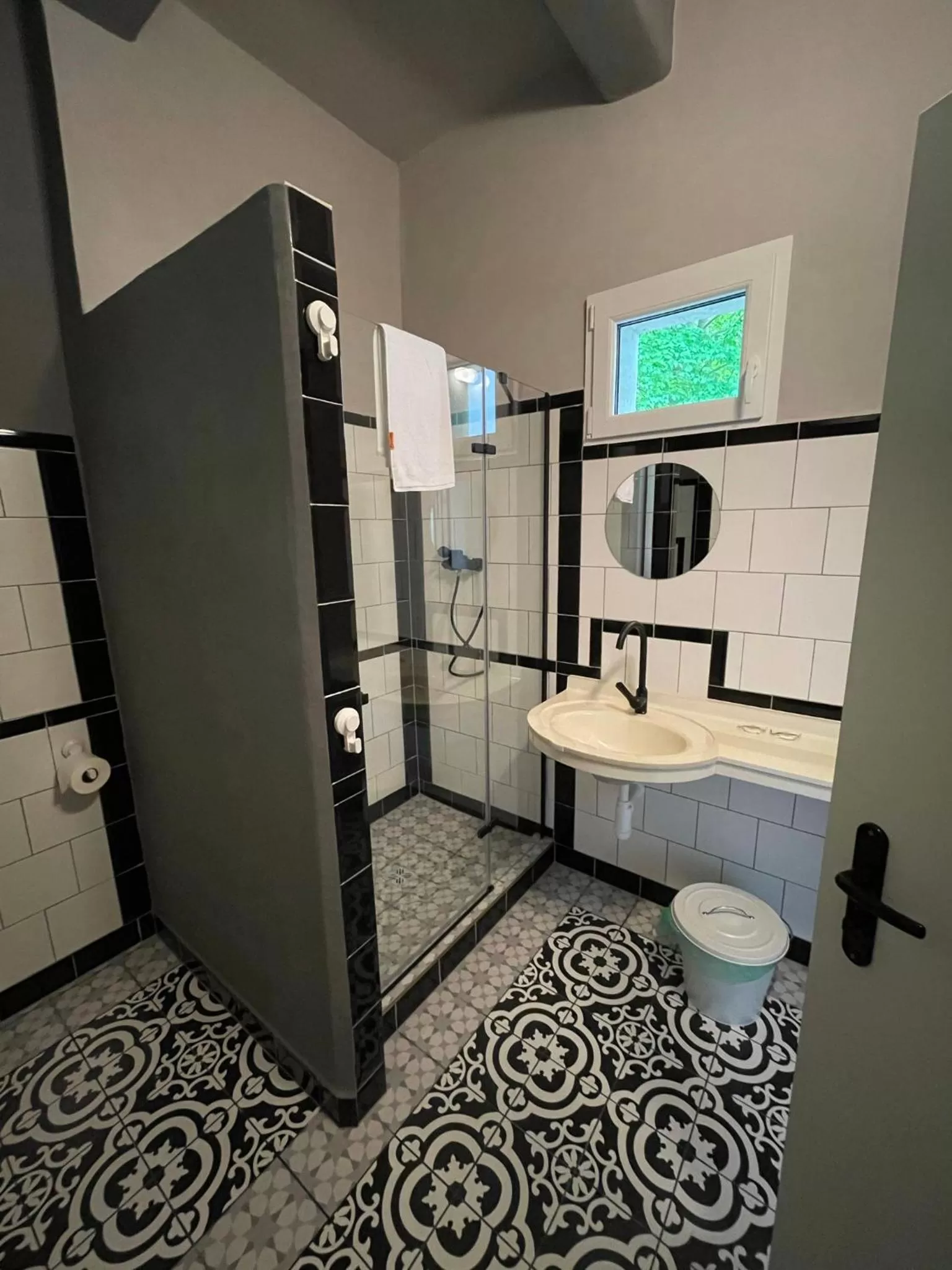 HARABURDI® Recyclart Hotel