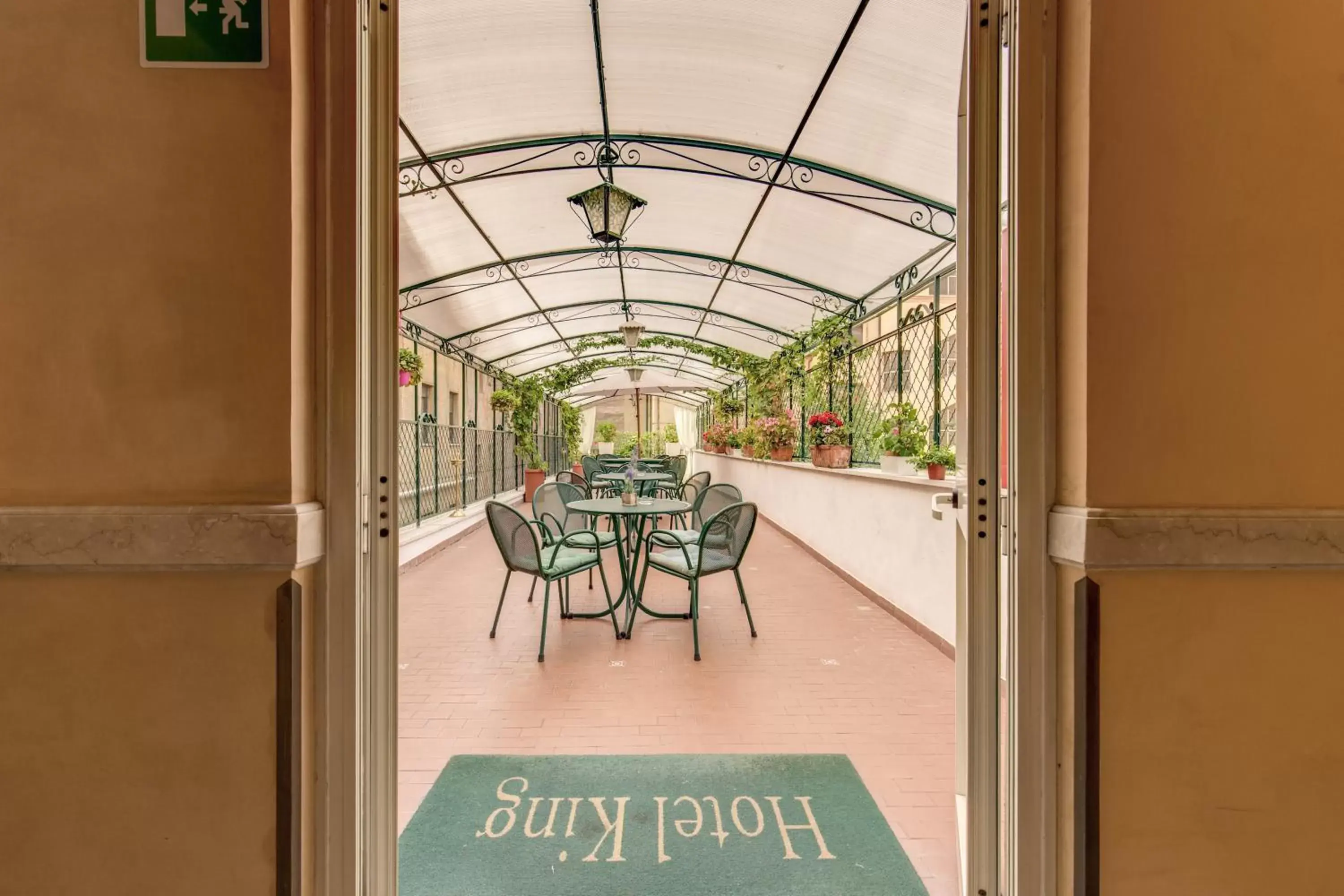 Restaurant/places to eat in Hotel King Restaurant/places to eat in Hotel King