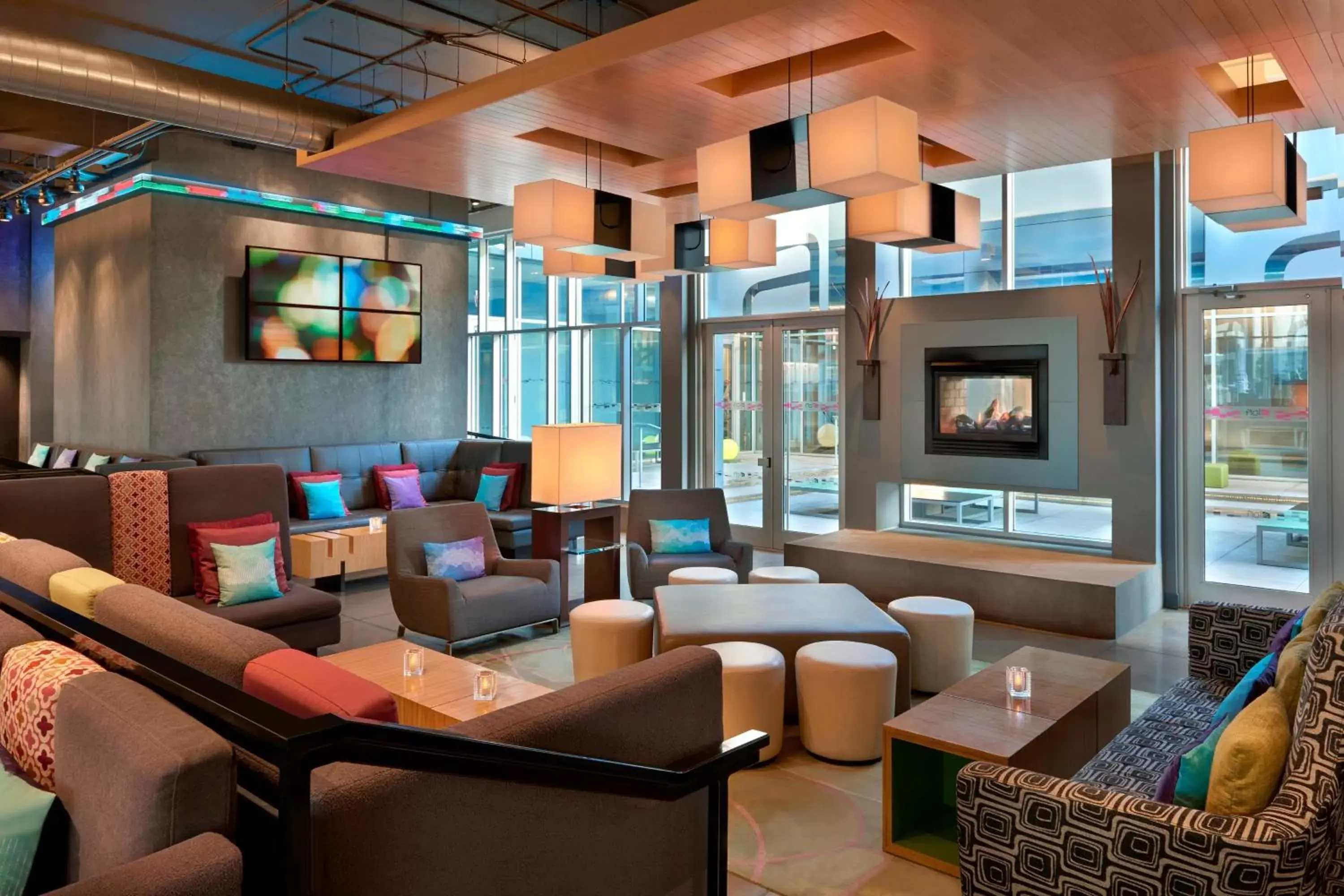 Lounge or bar, Lounge/Bar in Aloft Vaughan Mills