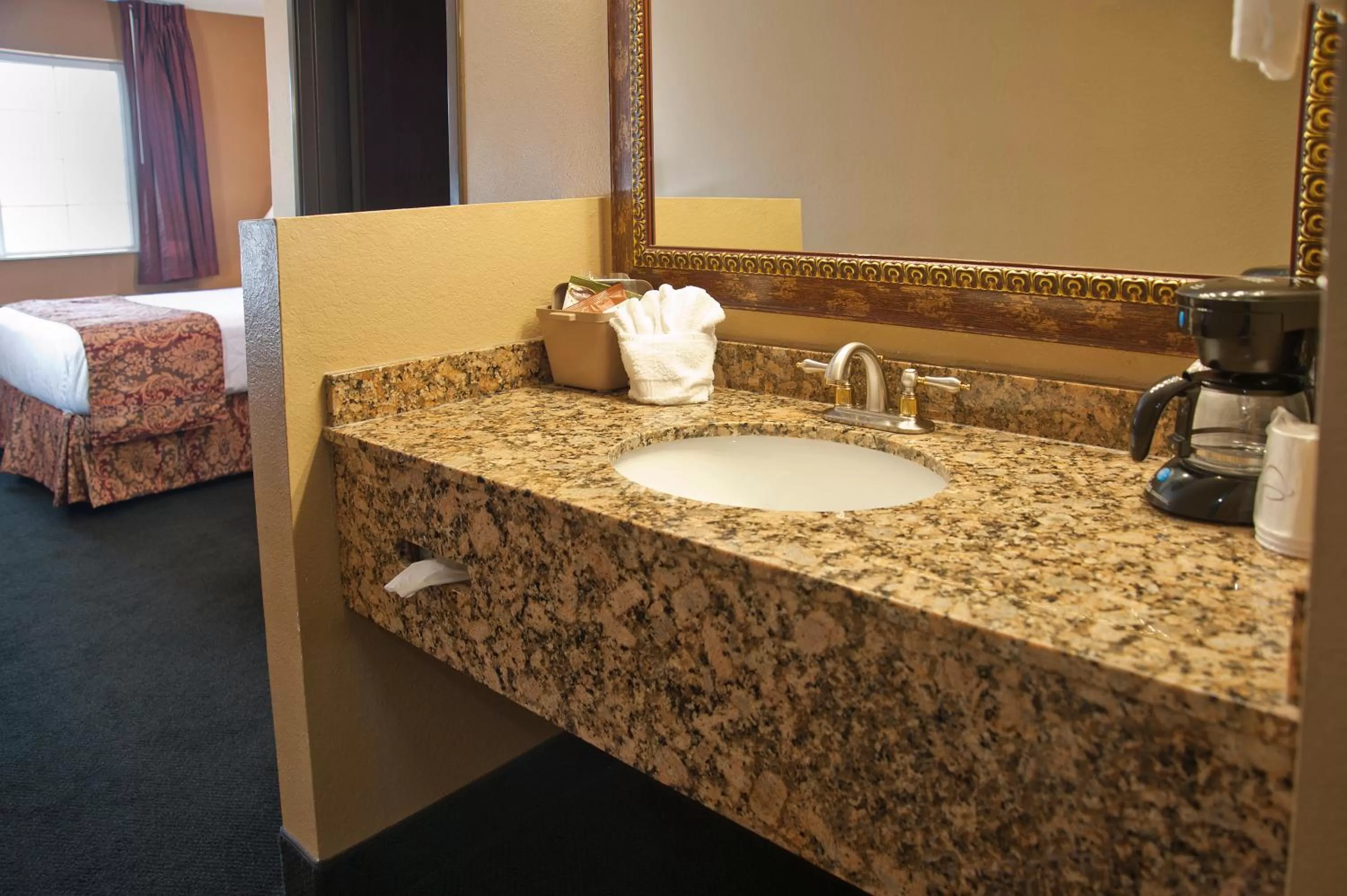 Bathroom, Bed in The Stone Castle Hotel & Conference Center