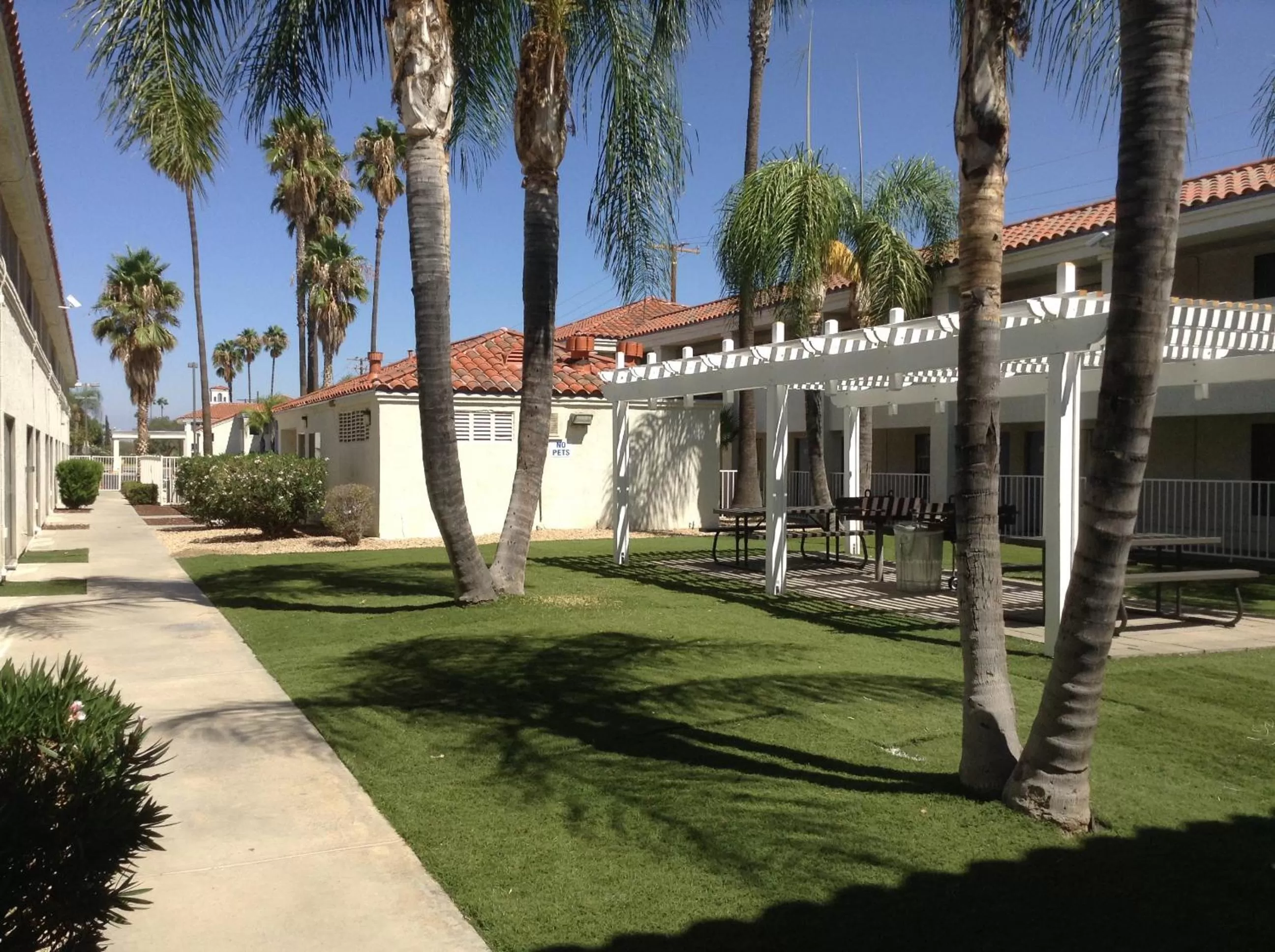 Property building in Motel 6 Hemet