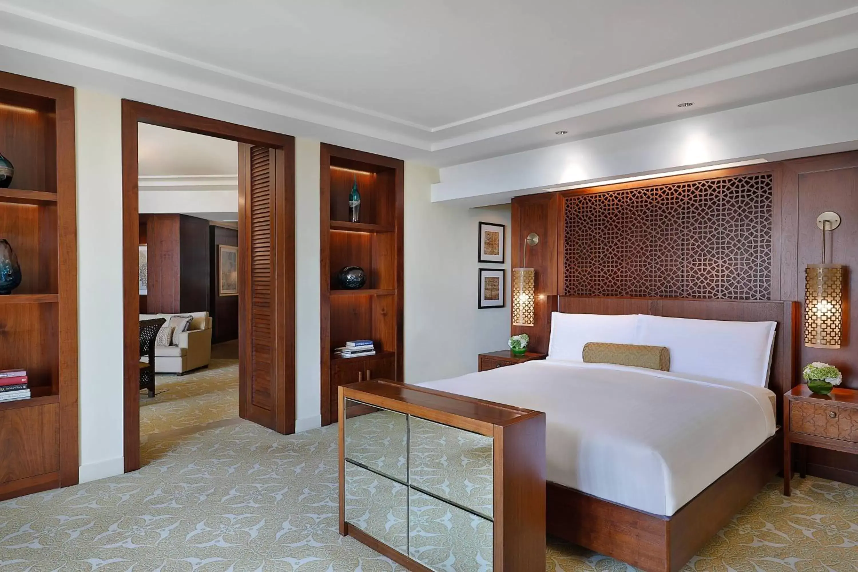 Bedroom, Bed in The Ritz-Carlton, Dubai