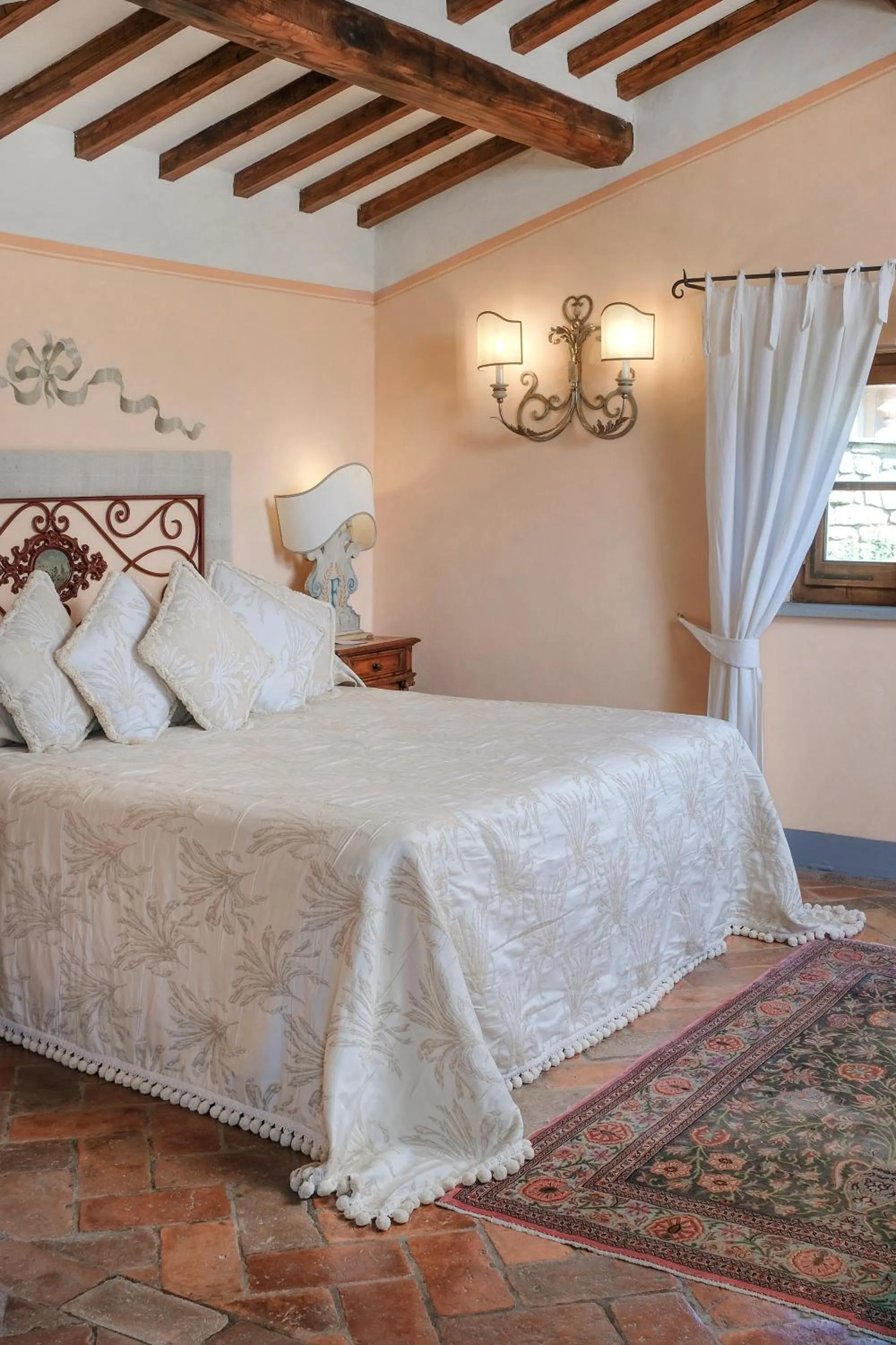 Bed in Il Falconiere Relais & Spa
