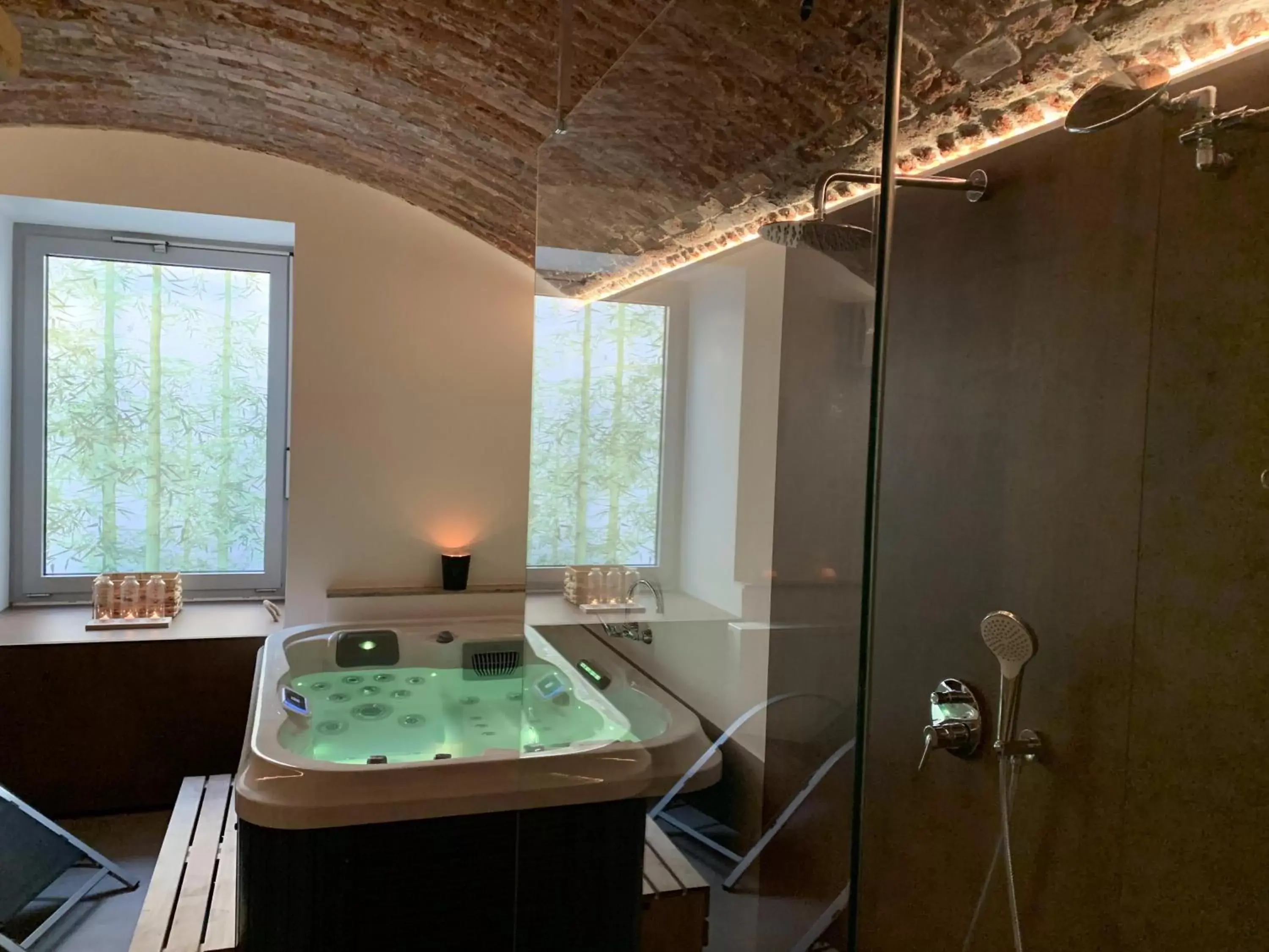 Hot Tub in Design Merrion Hotel