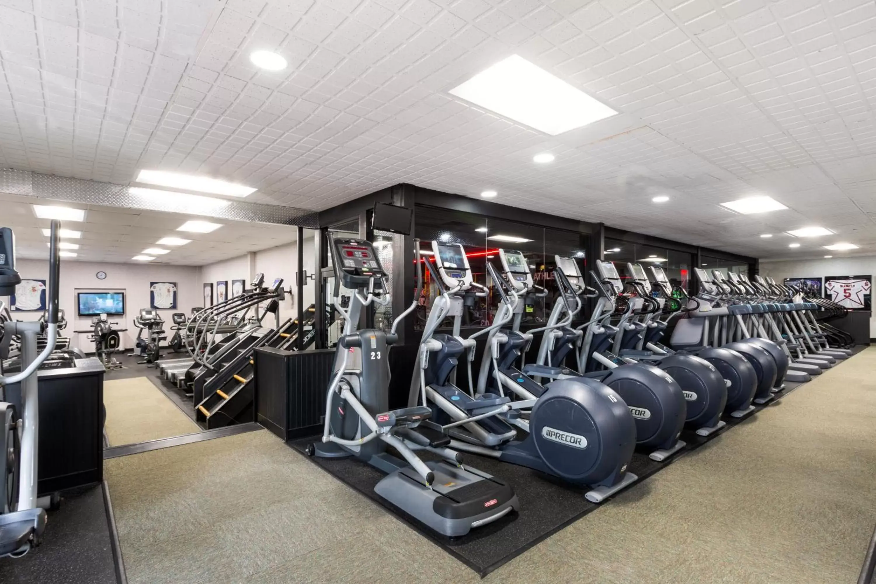 Fitness centre/facilities, Fitness Center/Facilities in La Quinta Inn by Wyndham Binghamton - Johnson City