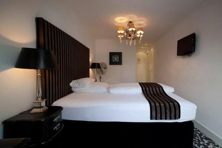 Bed in Hotel Aleksandra