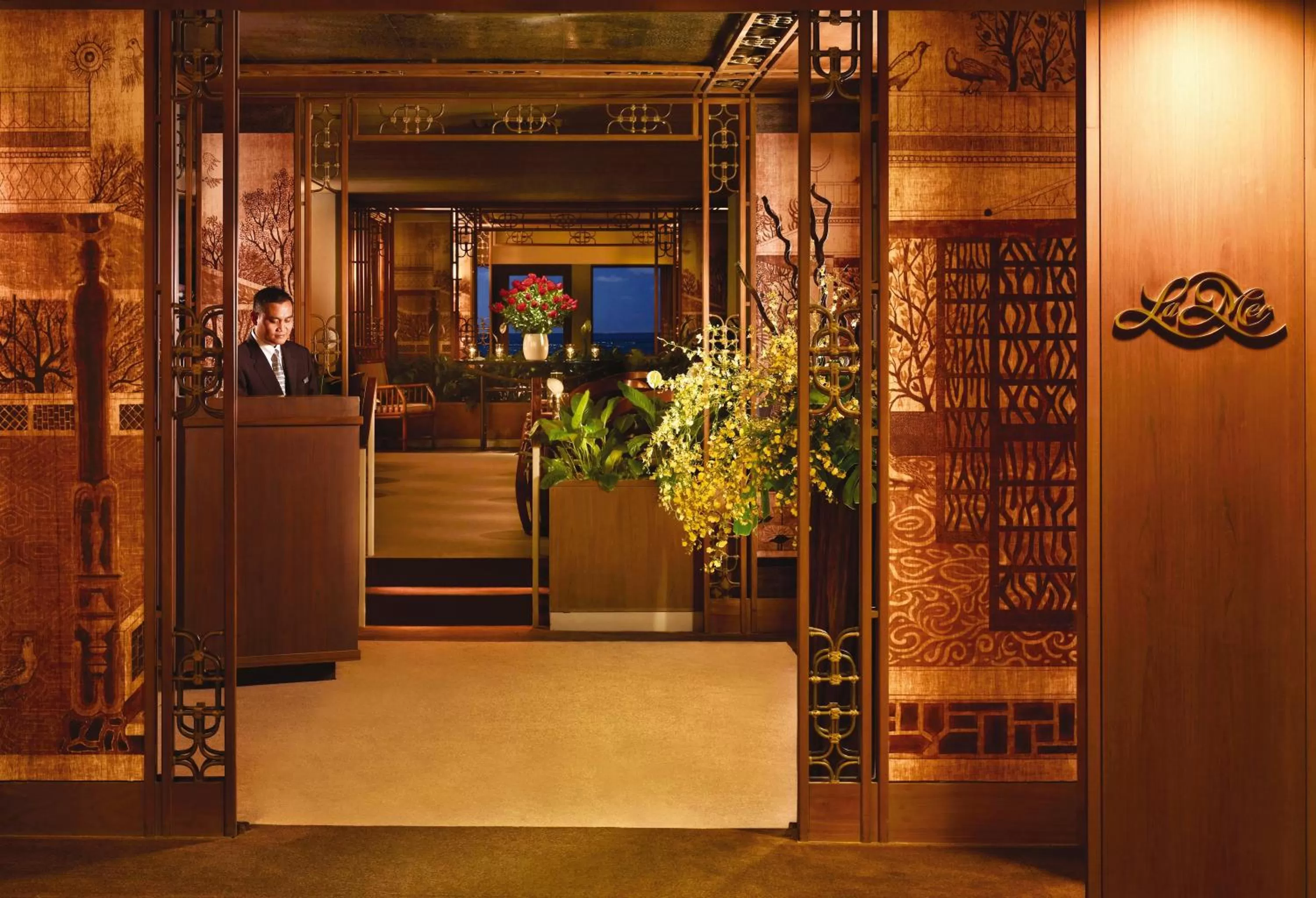 Restaurant/places to eat in Halekulani - NO RESORT FEE