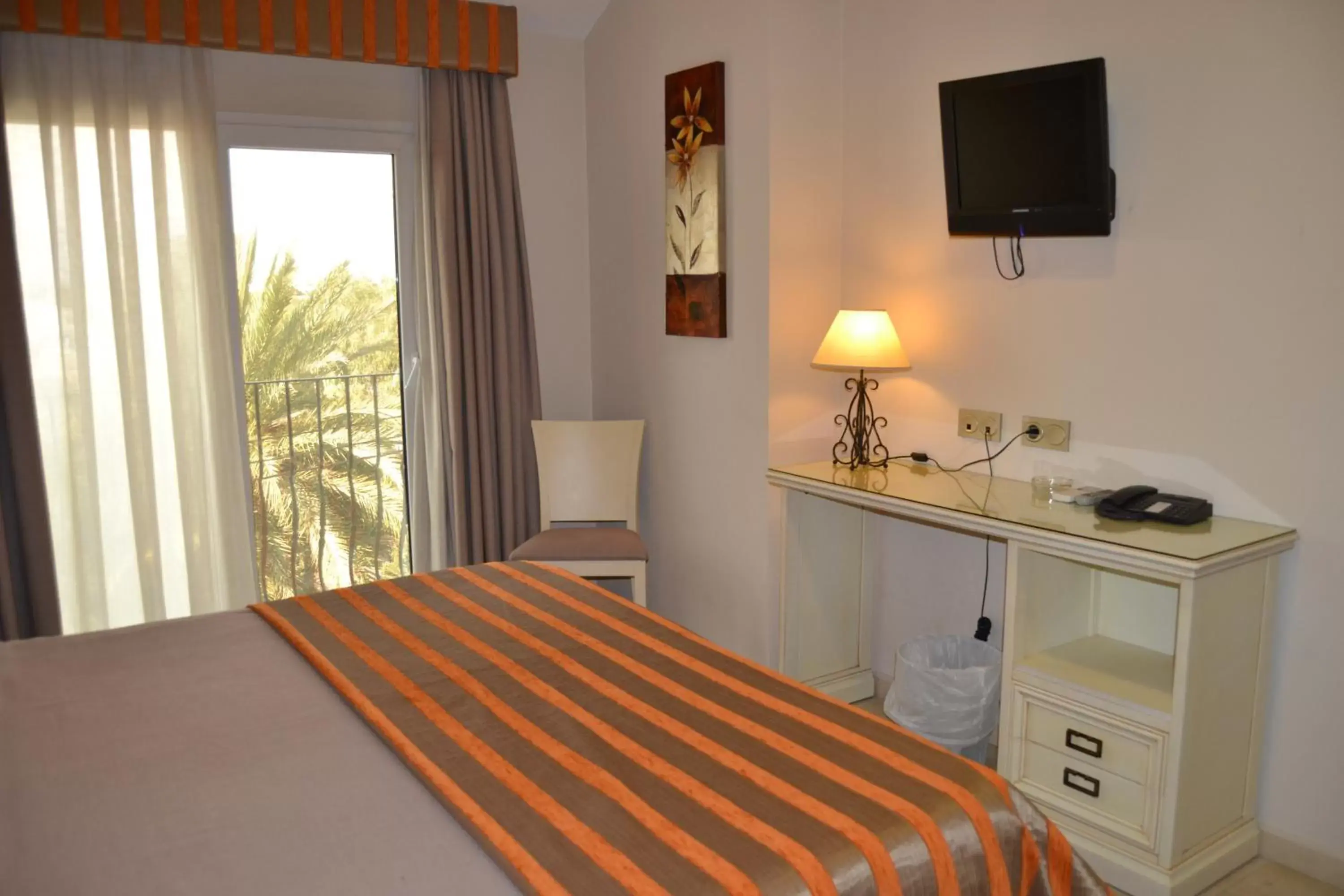 Single Room - single occupancy in Hotel Versalles